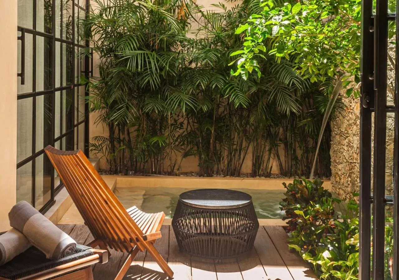 Garden in Adoro Hotel Boutique