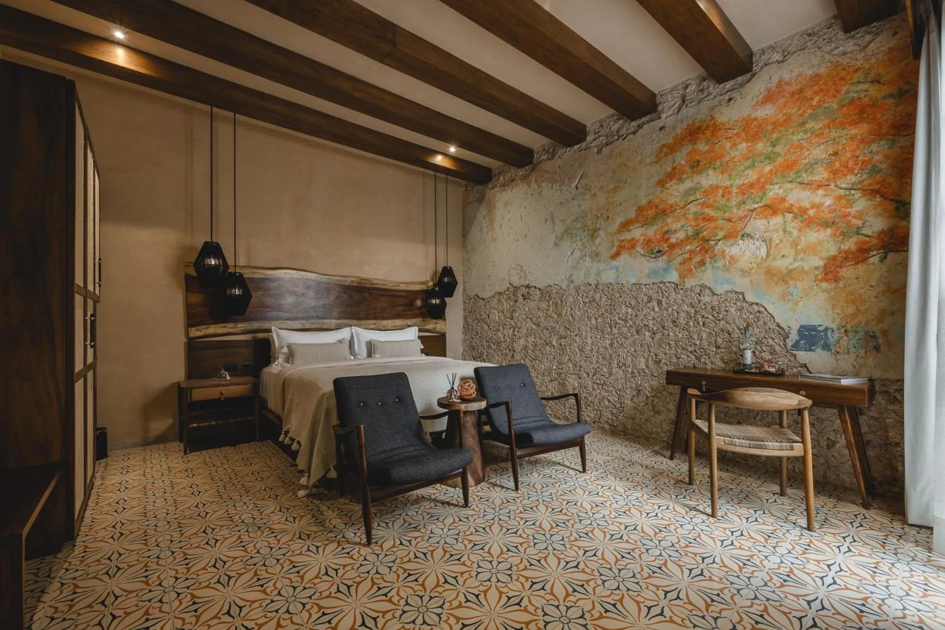 Photo of the whole room in Adoro Hotel Boutique