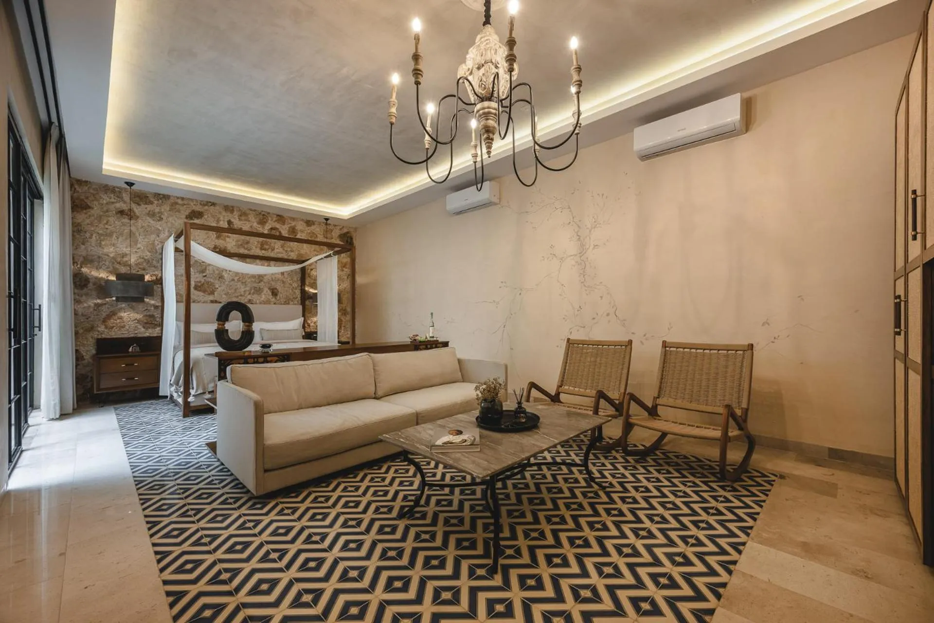 Photo of the whole room in Adoro Hotel Boutique