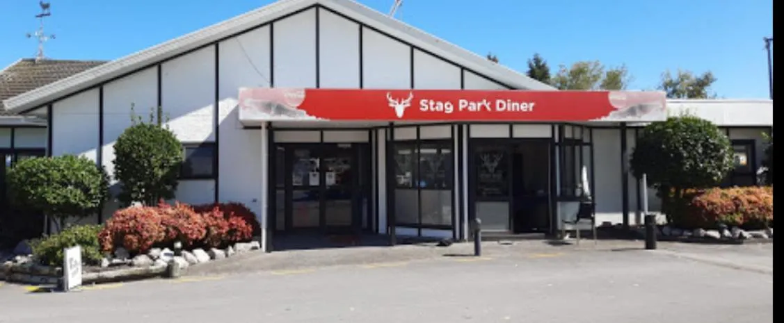 Restaurant/places to eat in Stag Park Accommodation