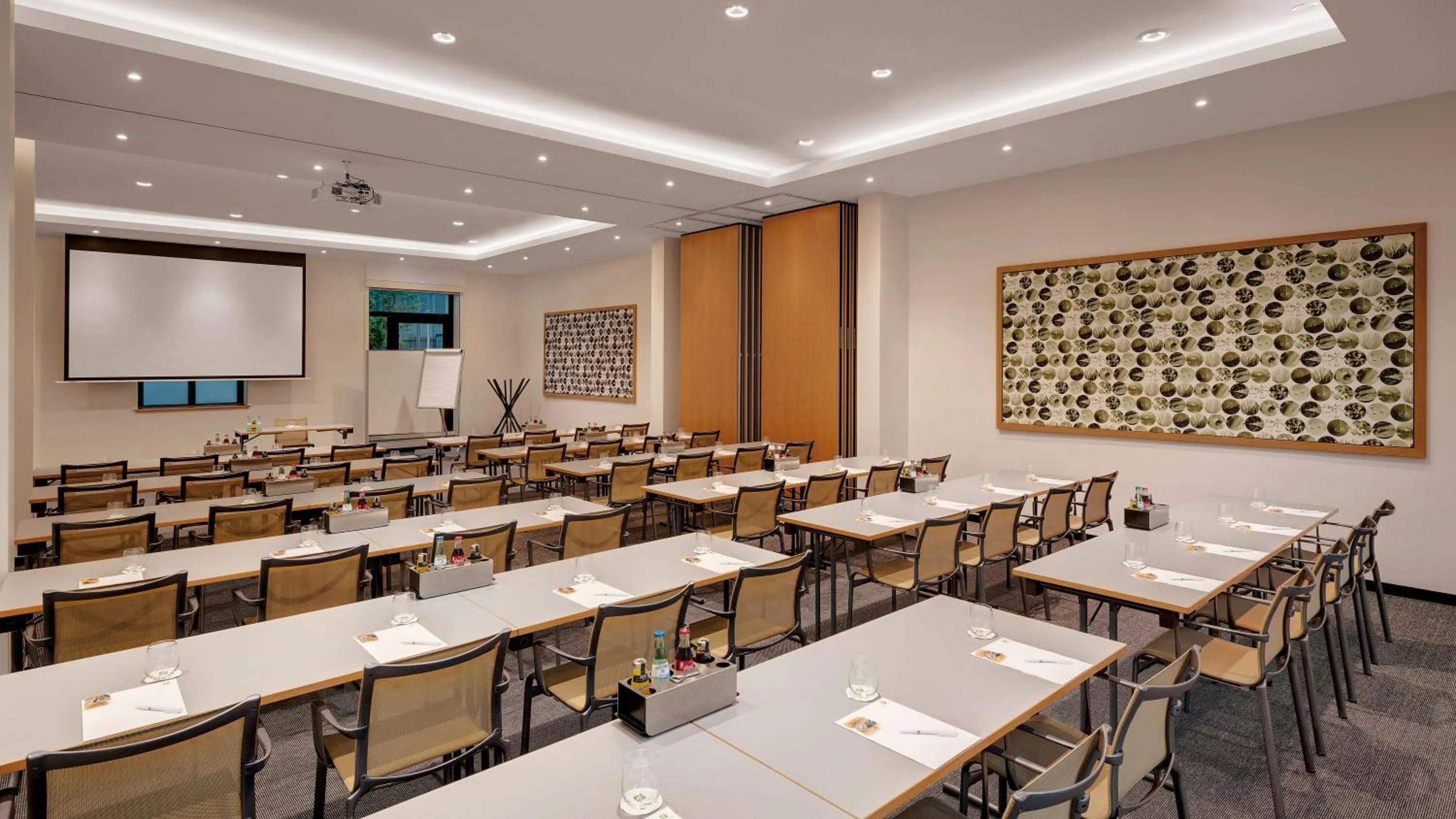 Meeting/conference room in Holiday Inn Frankfurt - Alte Oper by IHG