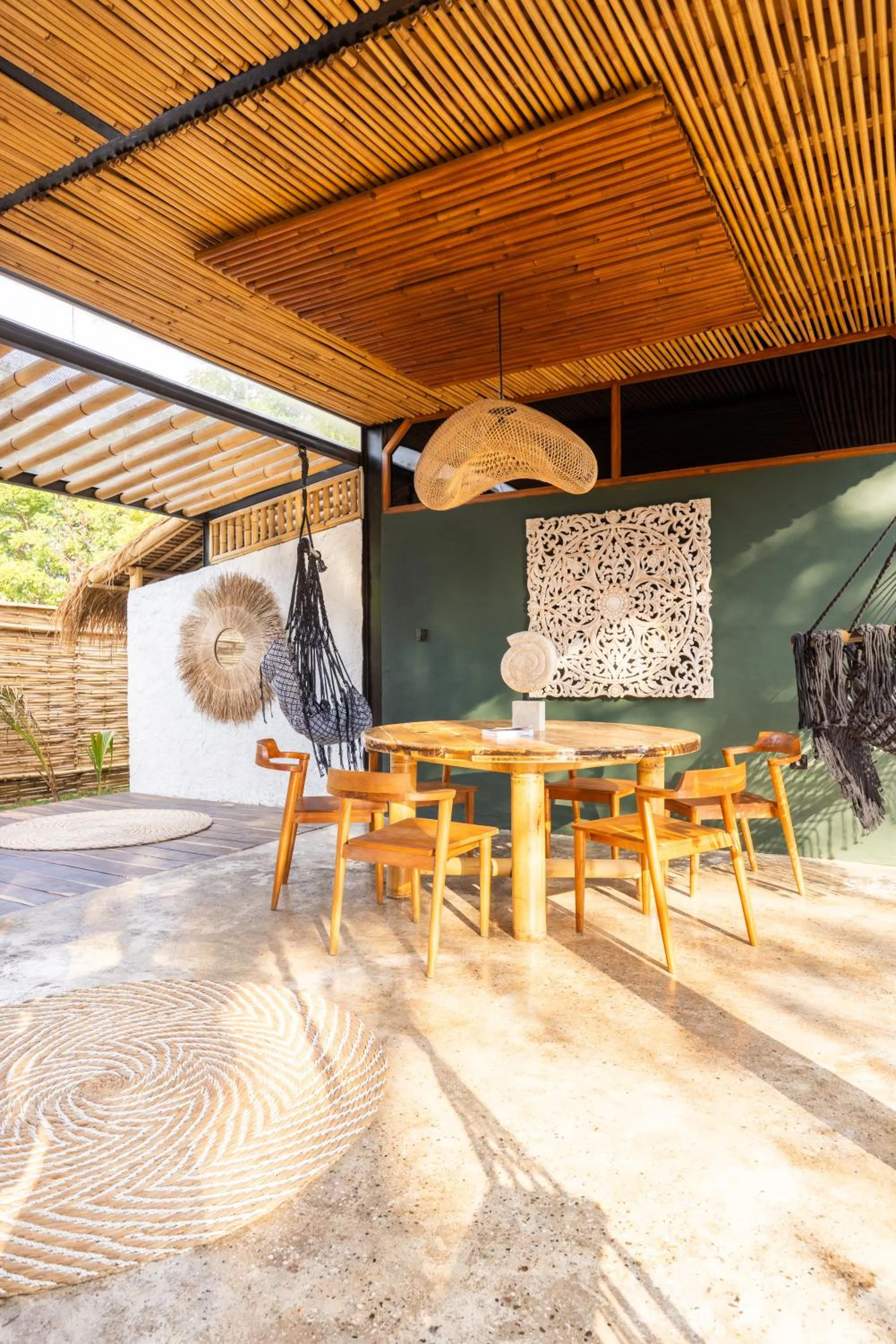 Day in Villa Samyama