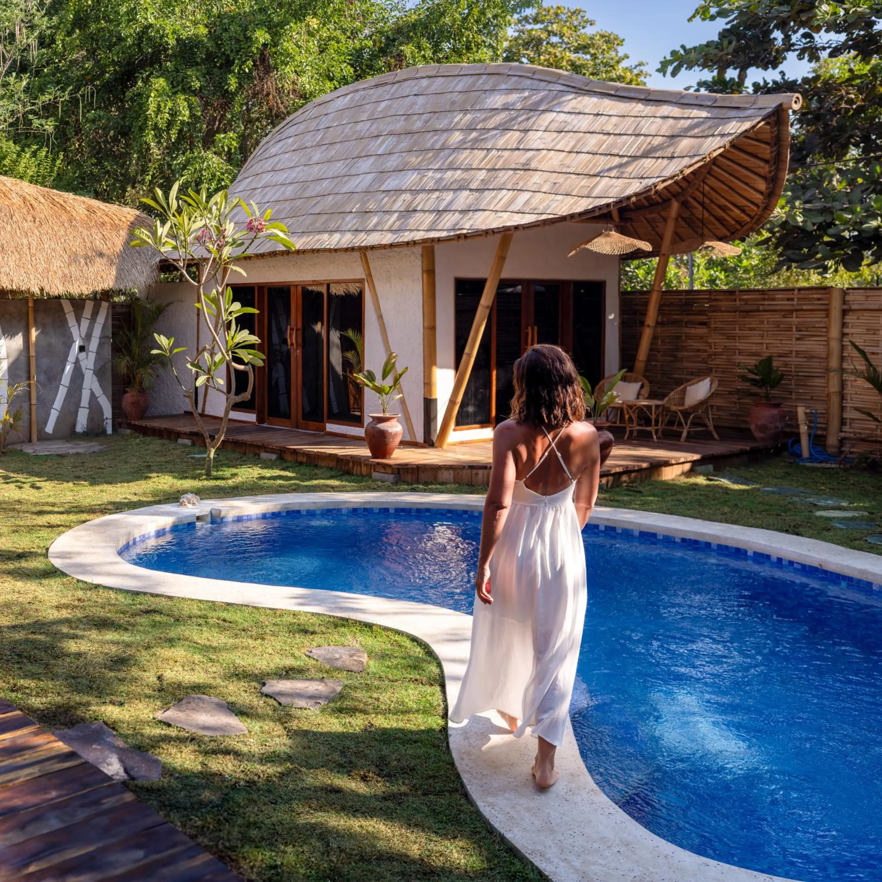 People in Villa Samyama