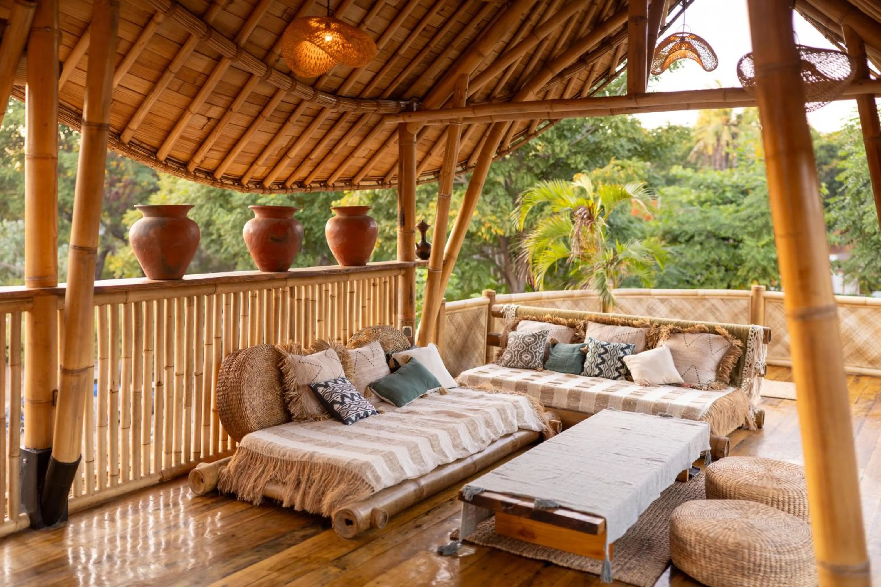 Communal lounge/ TV room in Villa Samyama