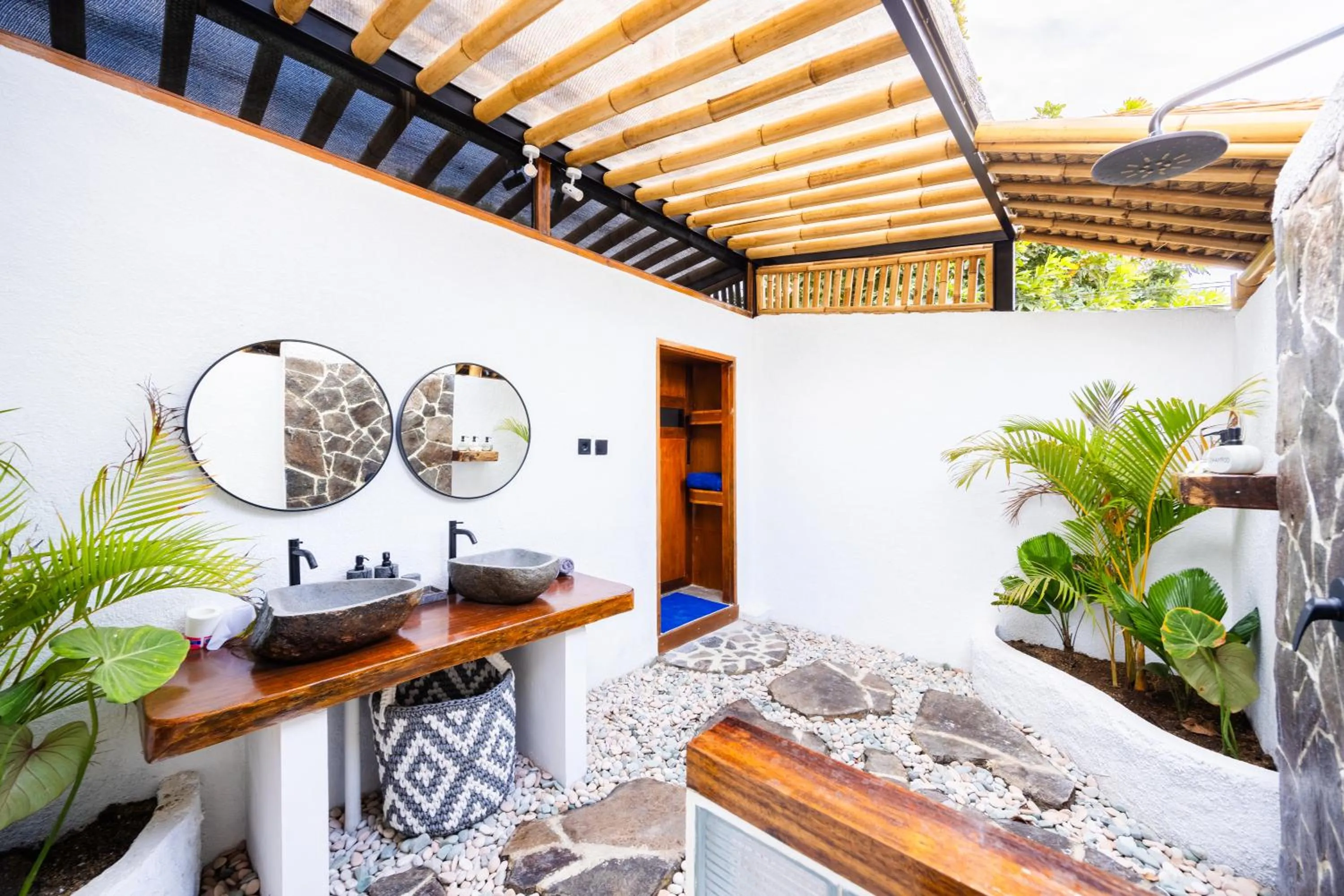 Bathroom in Villa Samyama