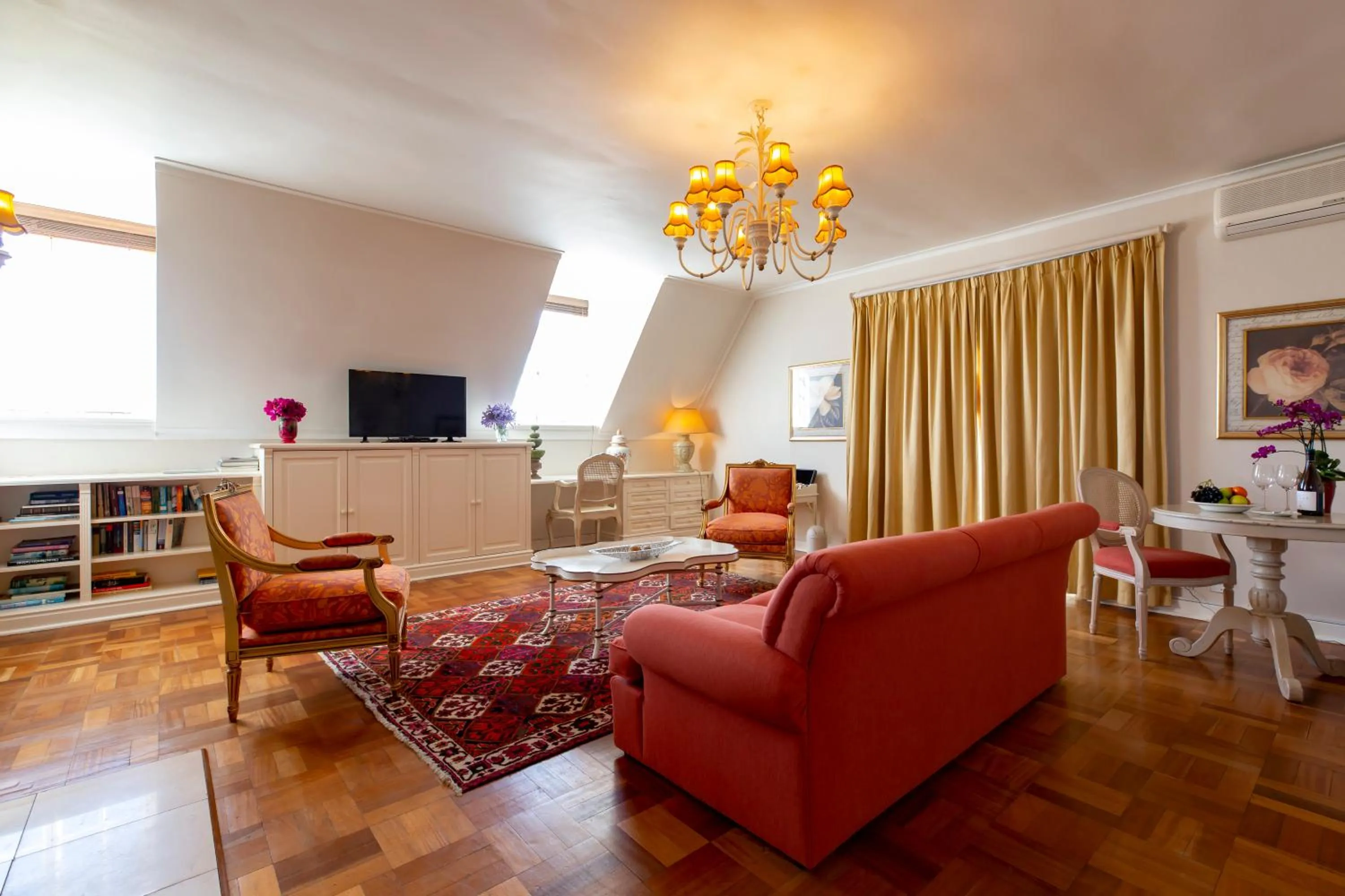 Living room in Stillness Manor Estate & Spa