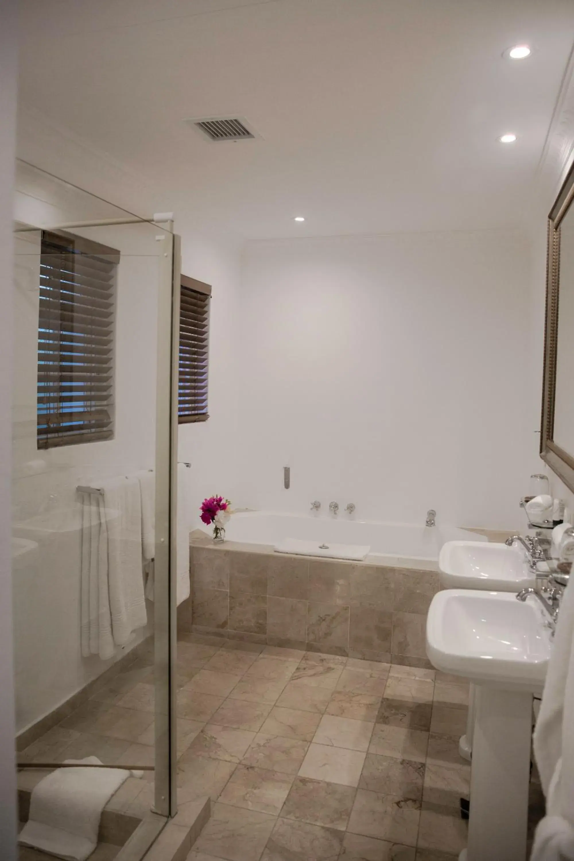 Double Room in Stillness Manor Estate & Spa Double Room in Stillness Manor Estate & Spa