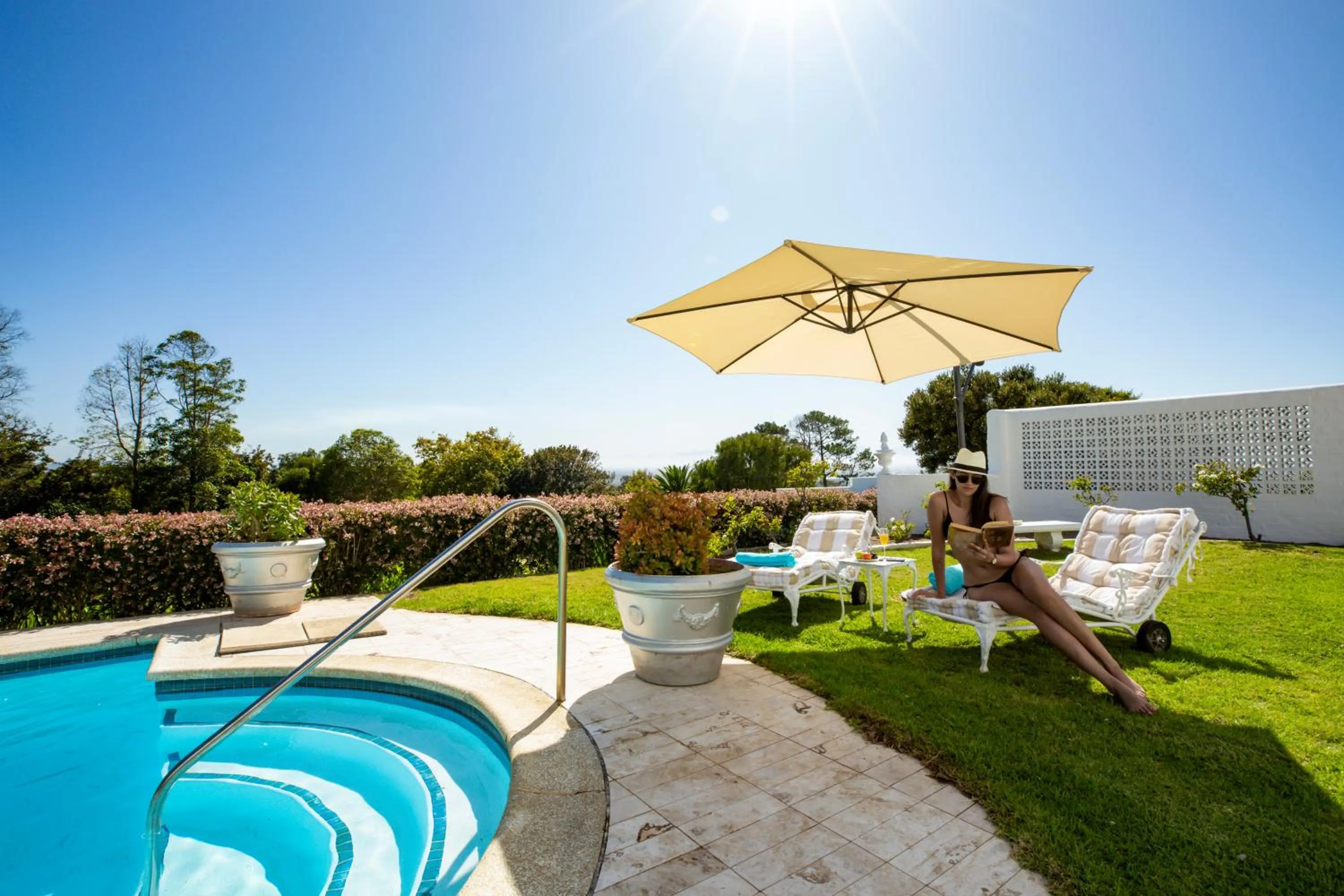 Swimming pool in Stillness Manor Estate & Spa