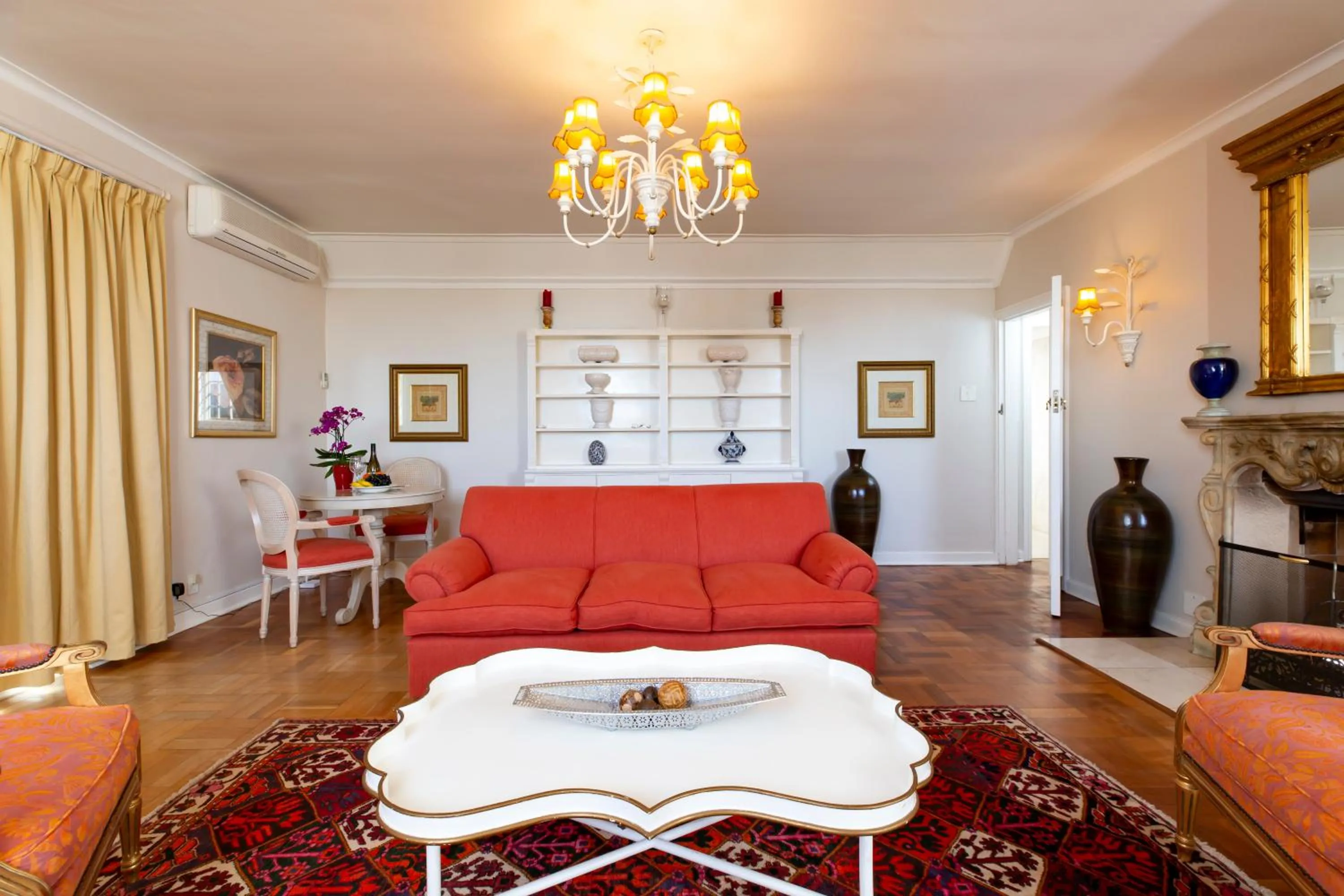 Living room in Stillness Manor Estate & Spa