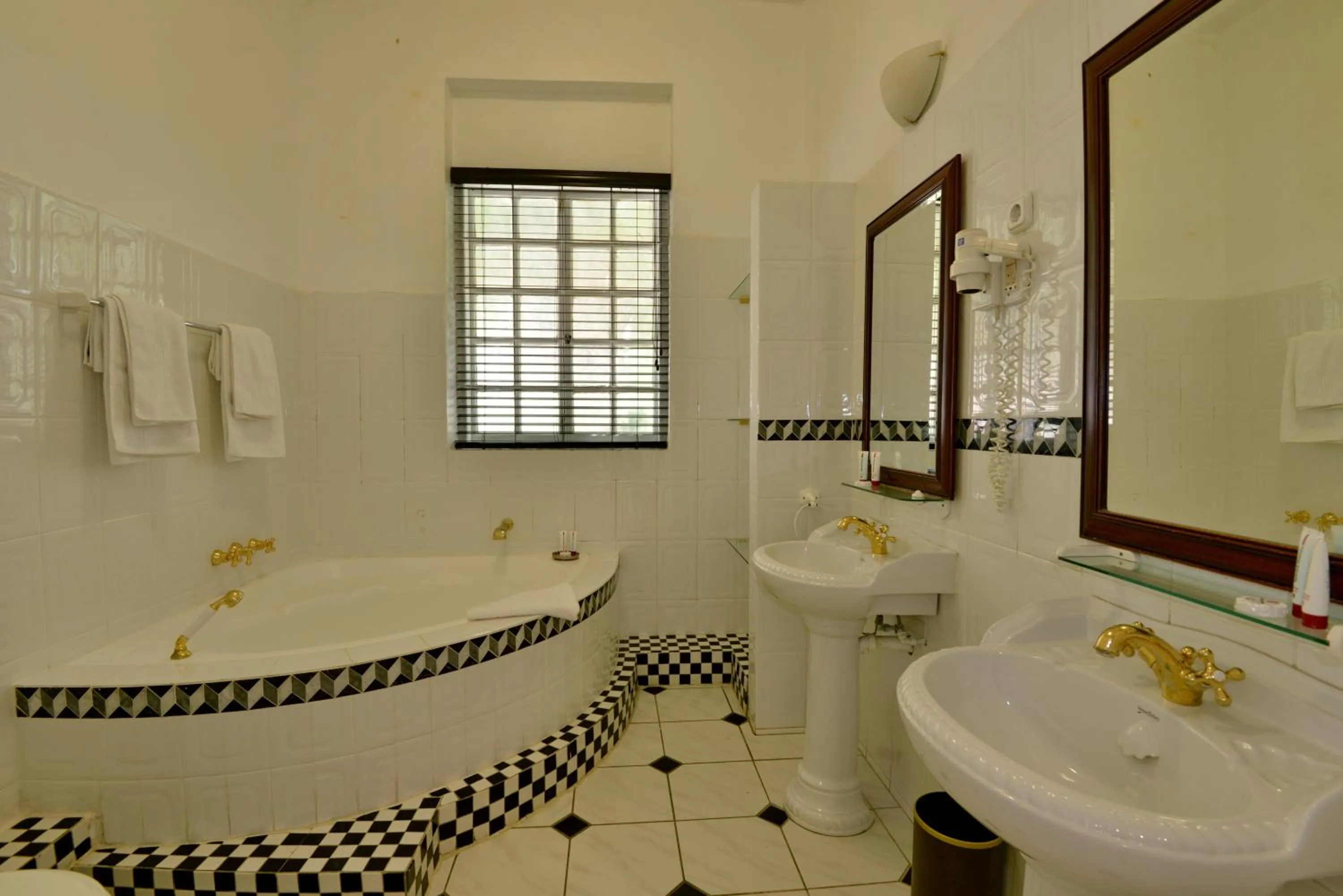 Stillness Manor Estate & Spa