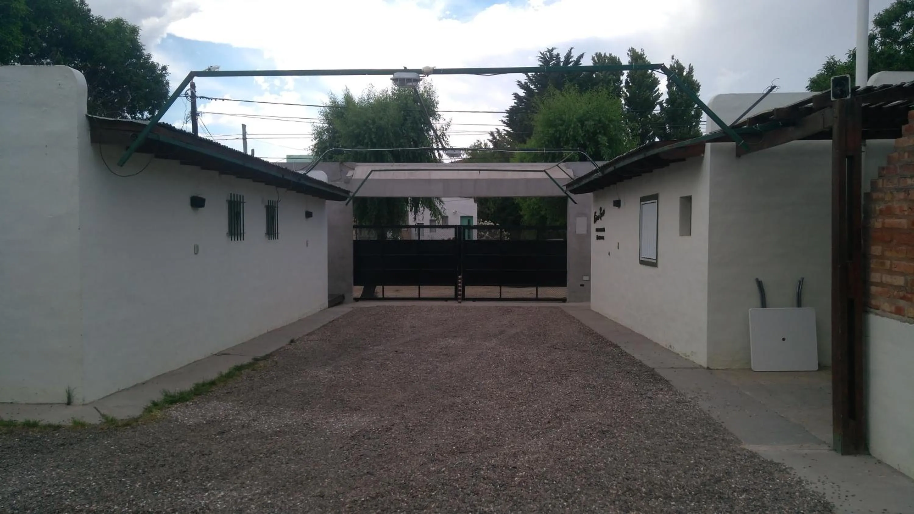 Property building in Kume Ruca