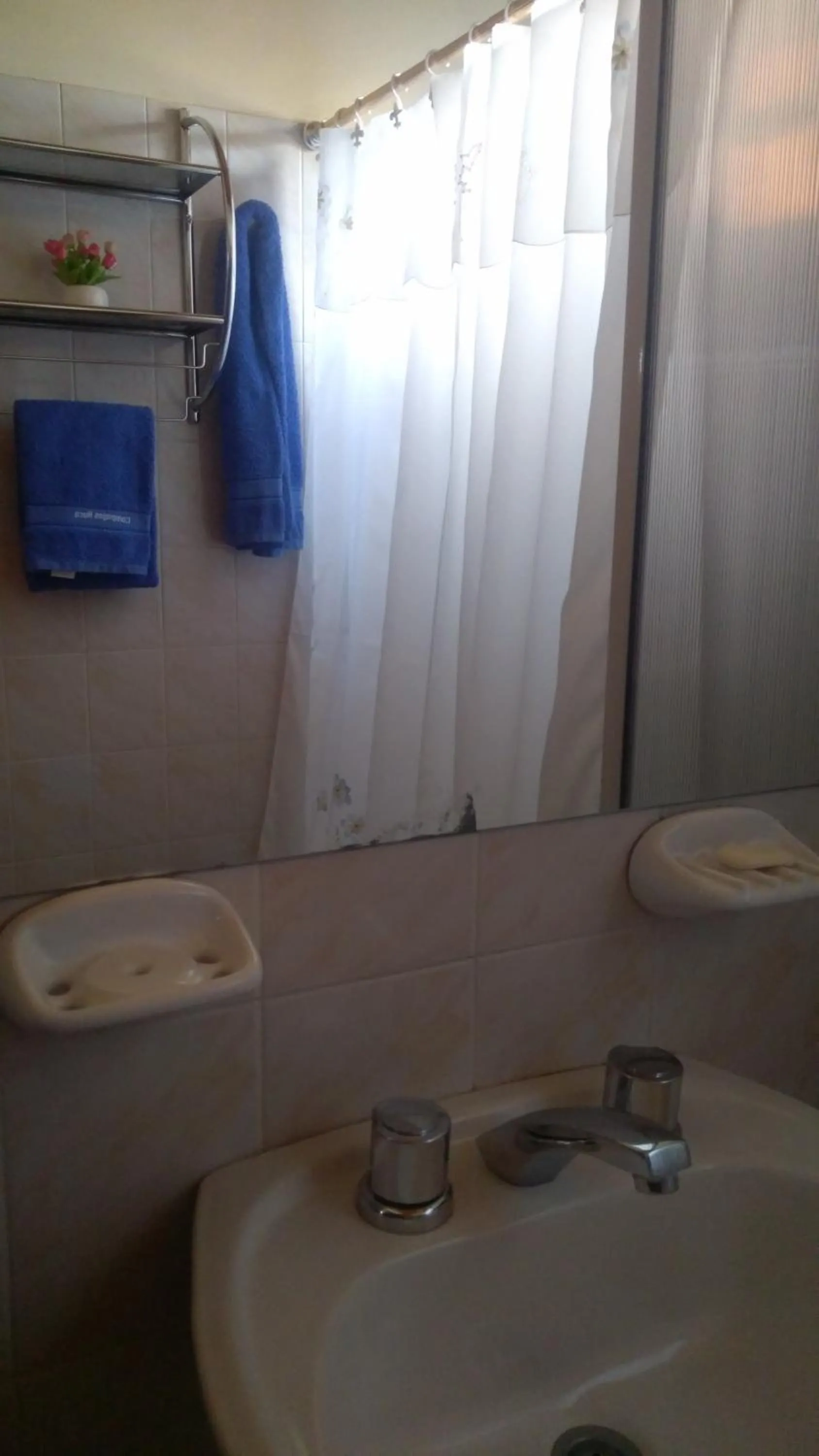 Bathroom in Kume Ruca