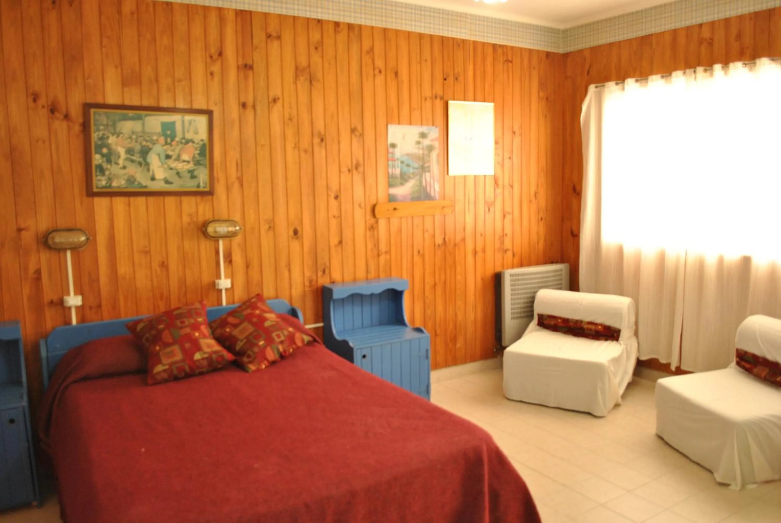 Photo of the whole room, Bed in Kume Ruca