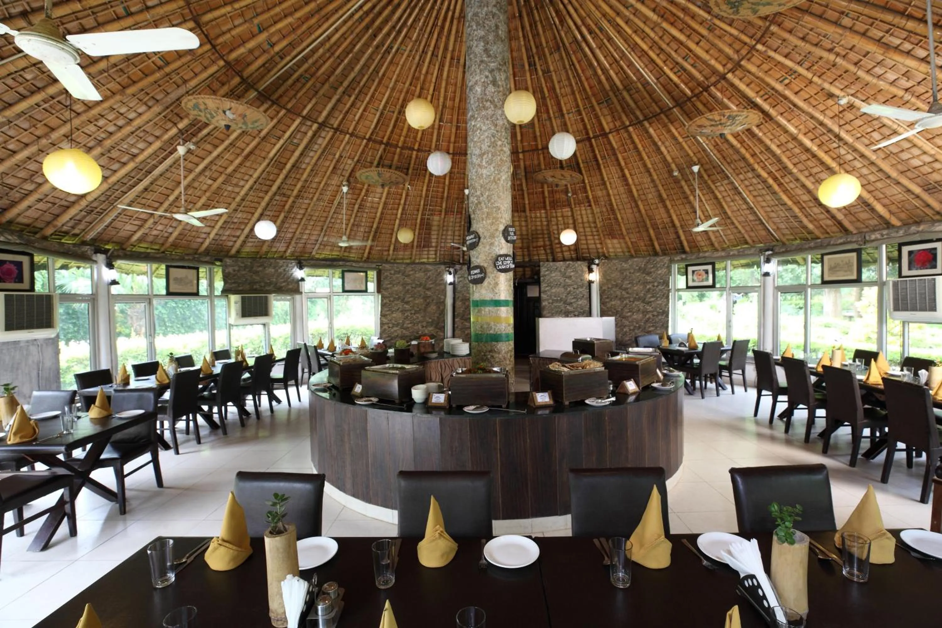 Restaurant/places to eat in Click Resort Corbett Tiger Den