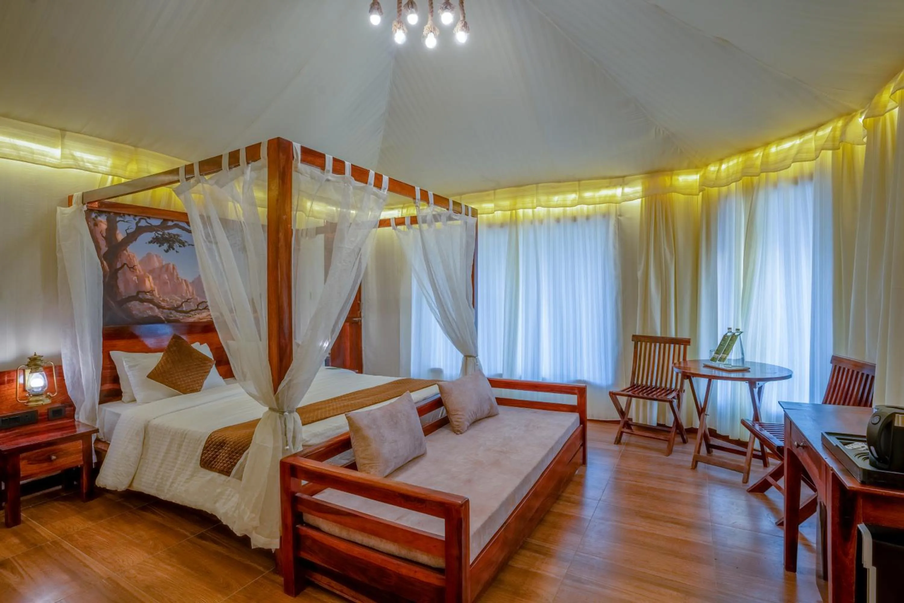 Bed in Click Resort Corbett Tiger Den