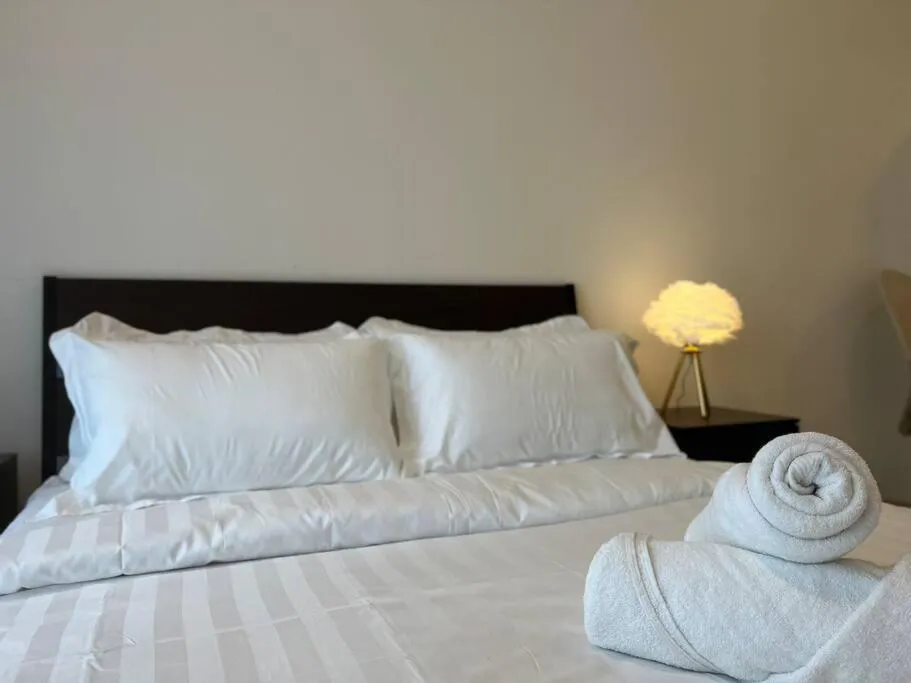 Bed in The Robertson Bukit Bintang by DeUrban