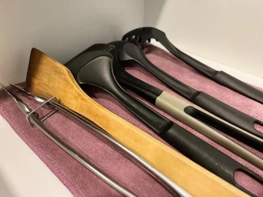 Kitchen or kitchenette in The Robertson Bukit Bintang by DeUrban Kitchen or kitchenette in The Robertson Bukit Bintang by DeUrban