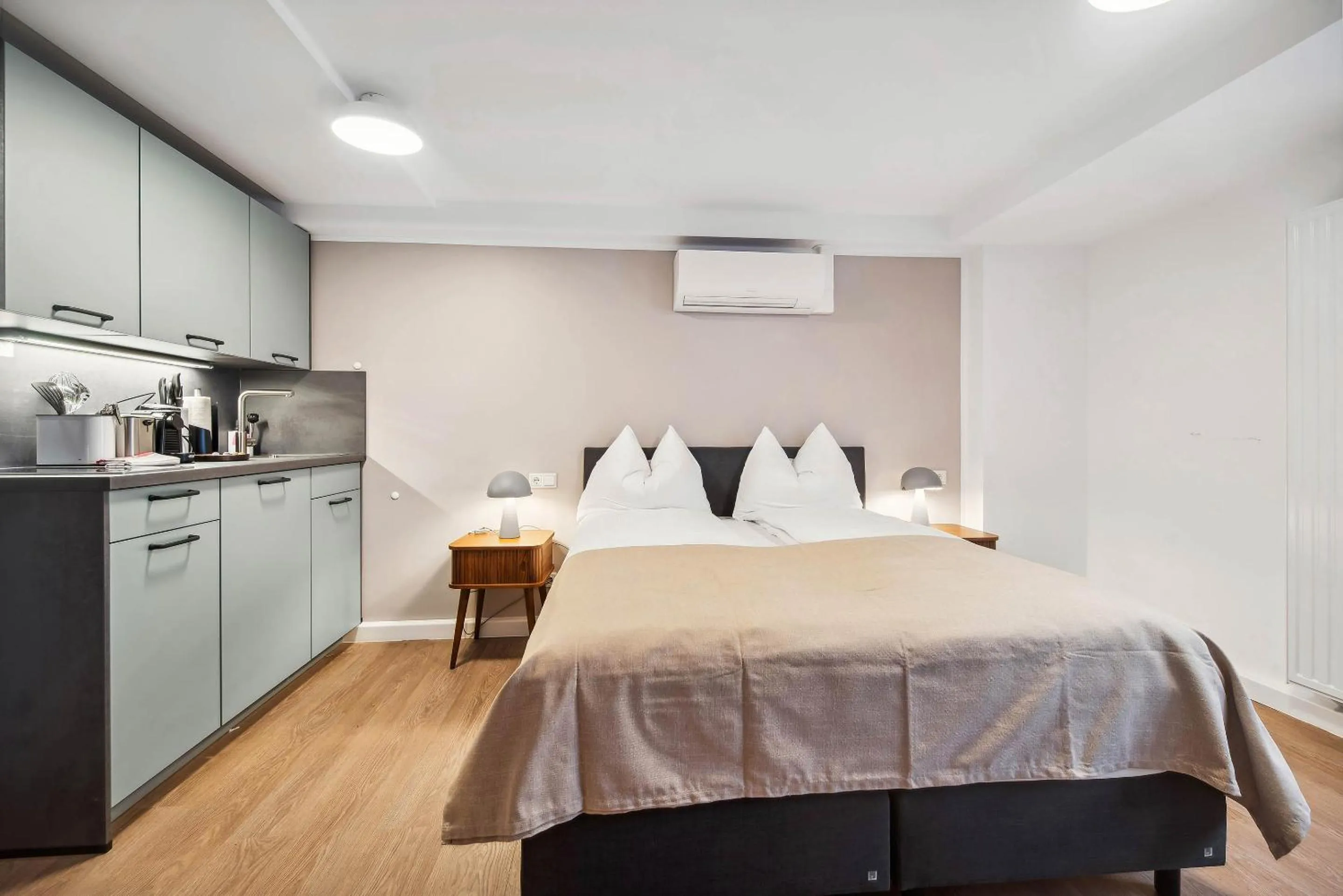 Bed in Limehome Kassel Wilhelmsstraße