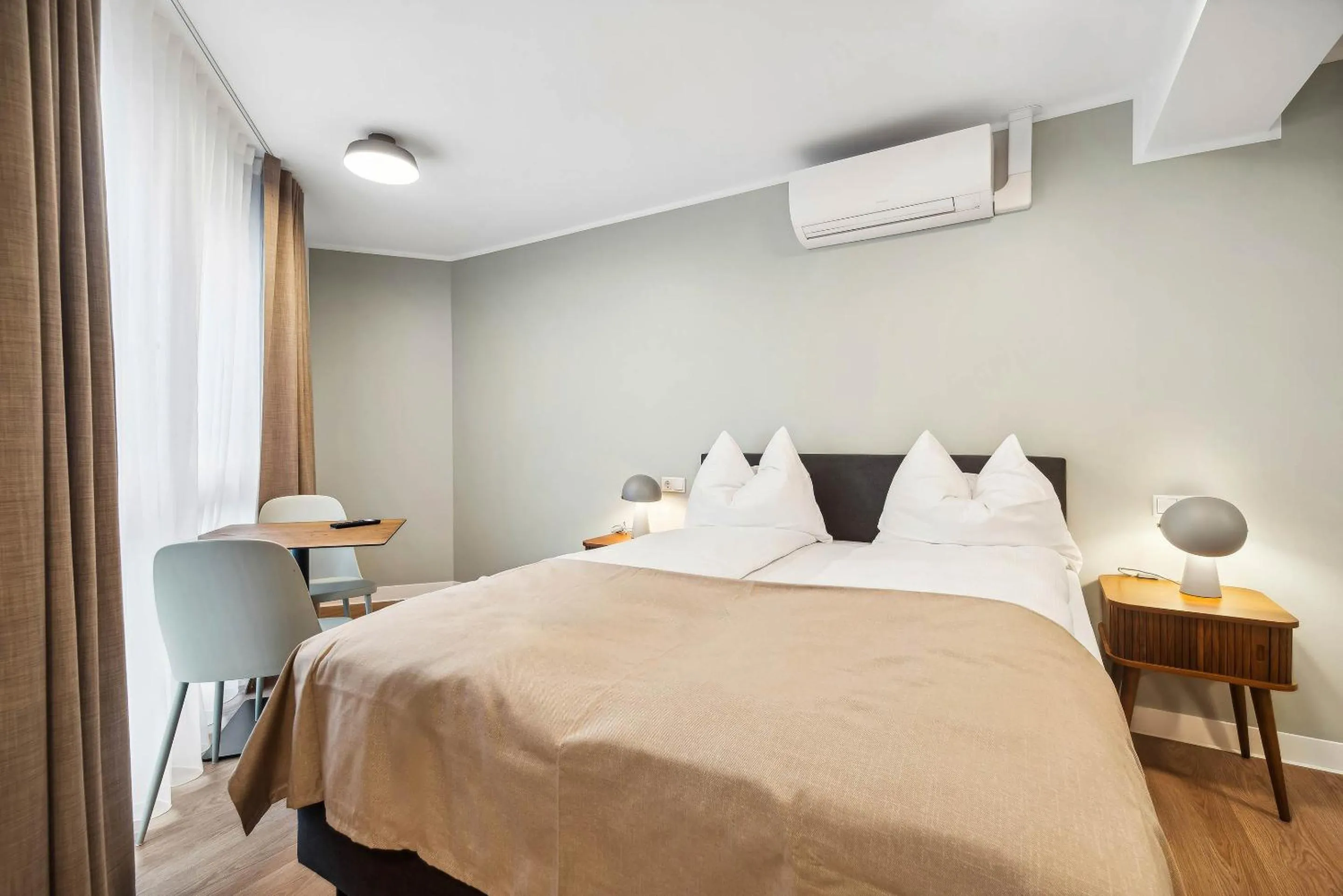 Bed in Limehome Kassel Wilhelmsstraße