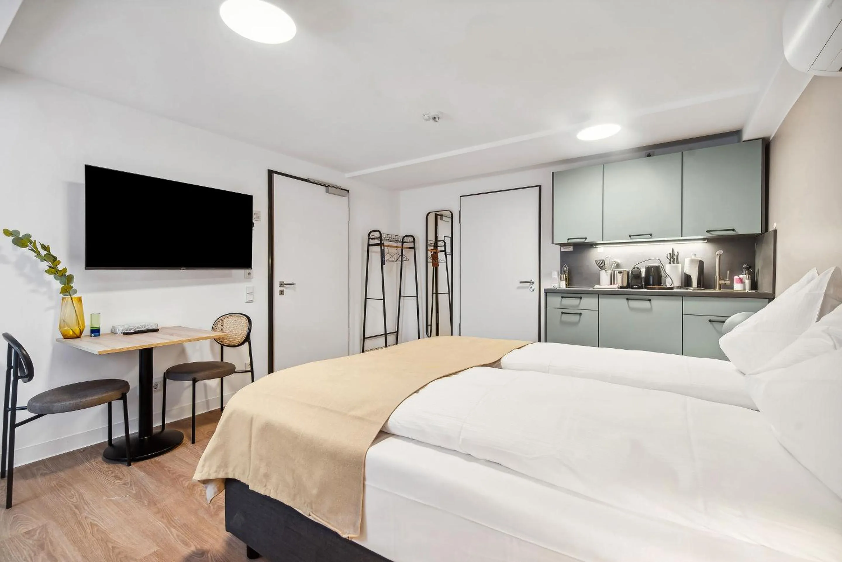 Bed in Limehome Kassel Wilhelmsstraße