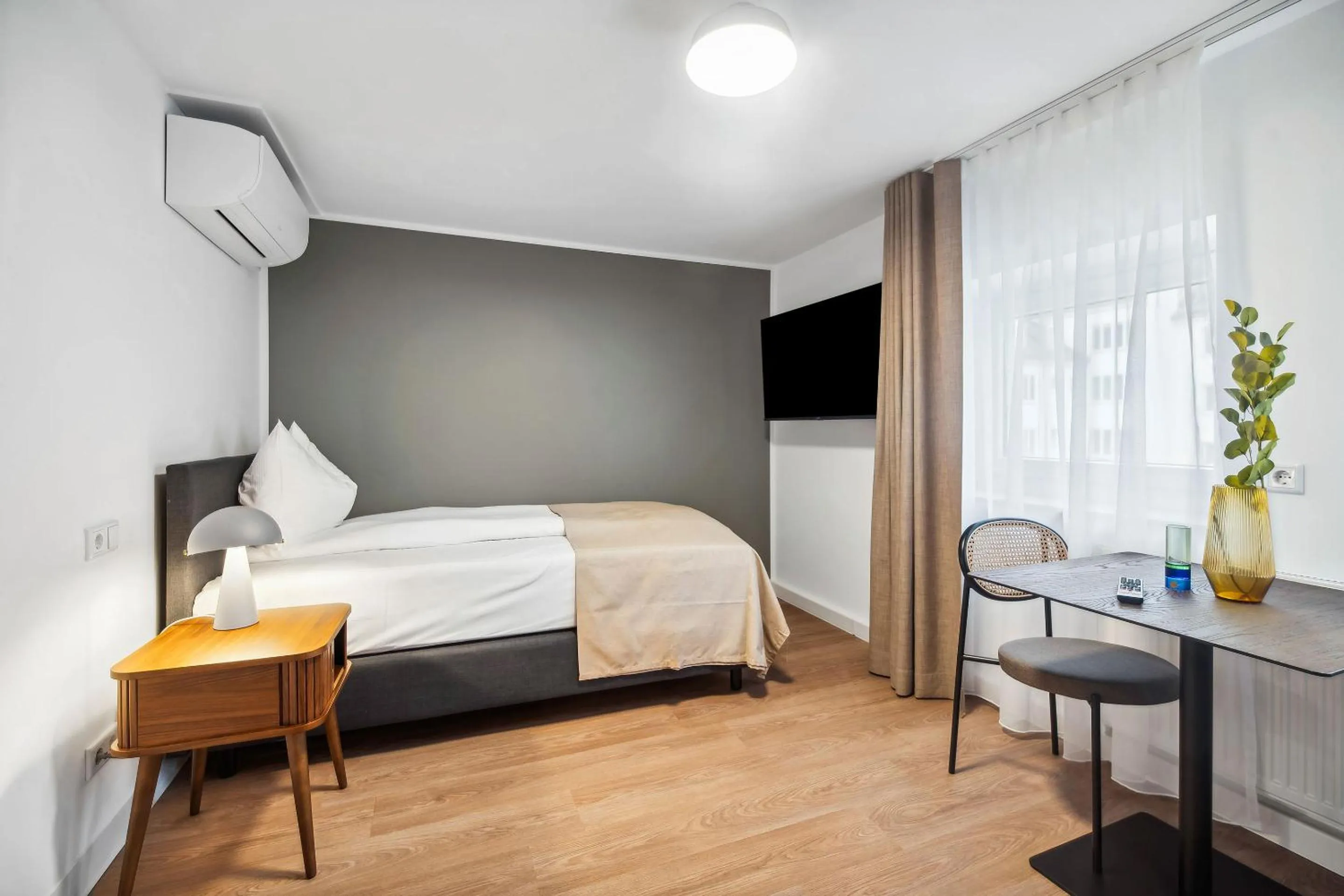 Bed in Limehome Kassel Wilhelmsstraße