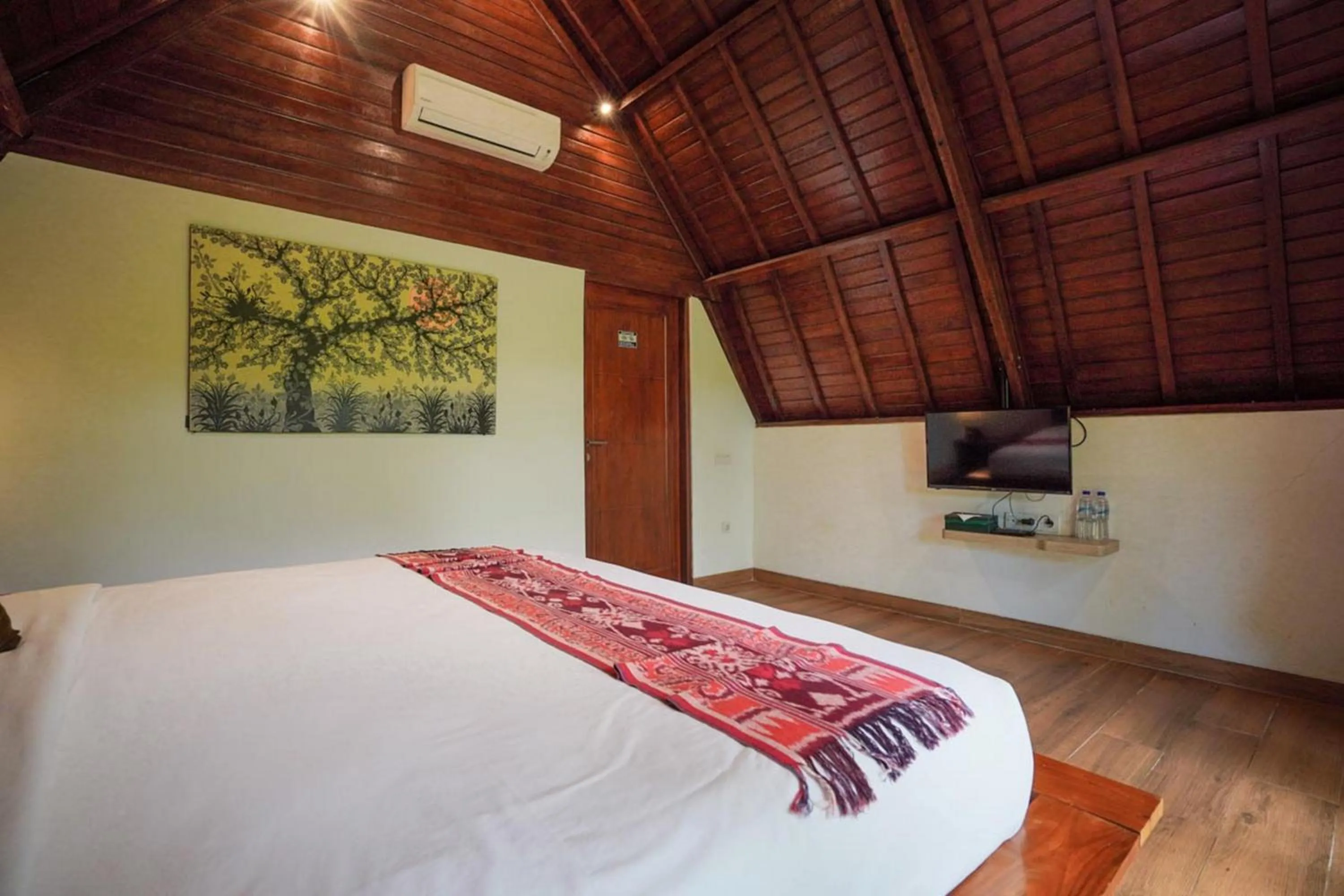 Bedroom in The Lavana Tanjung Lima Laboan Bajo Villas