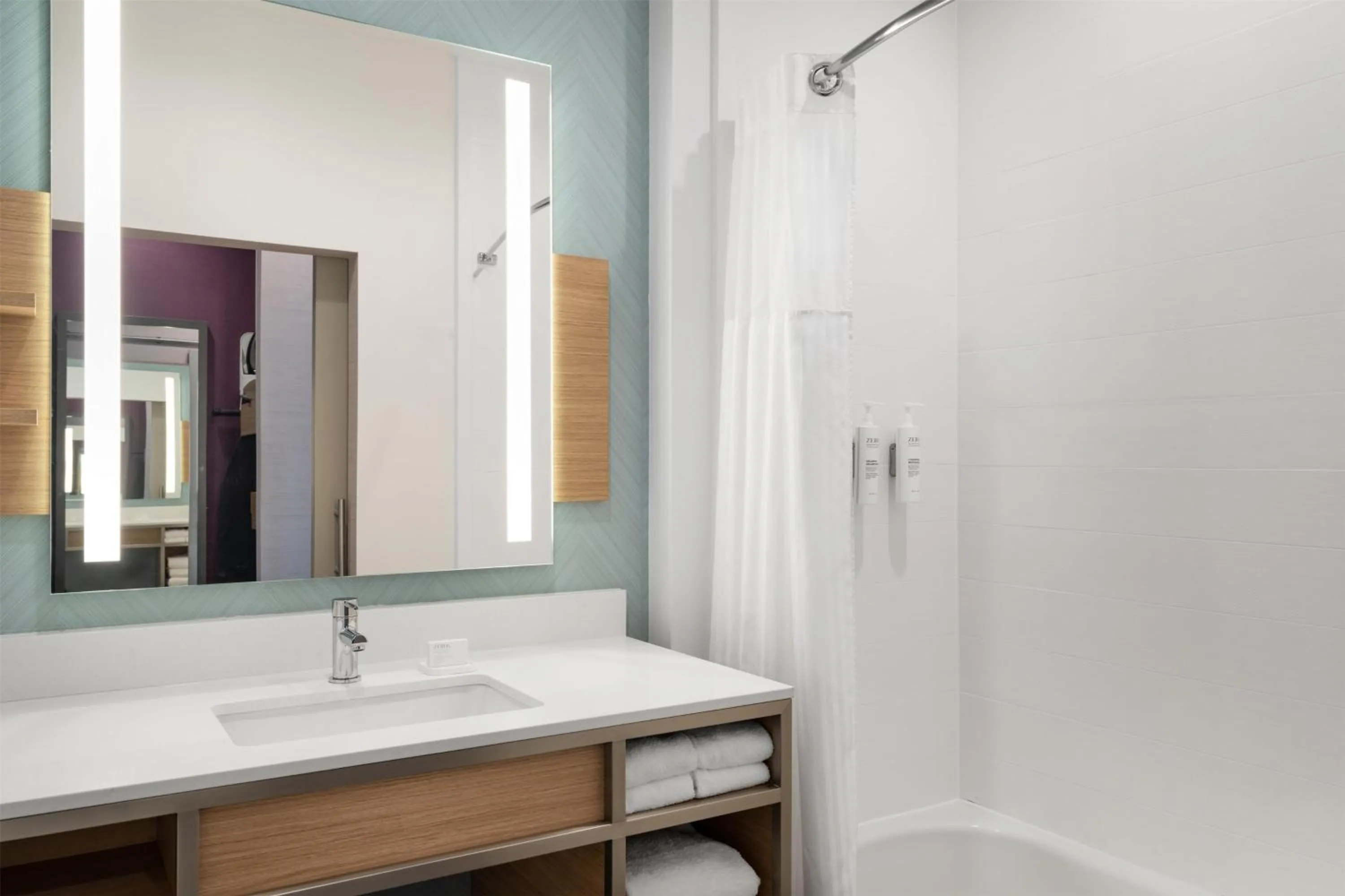 Bathroom in Hilton Garden Inn Austin Central