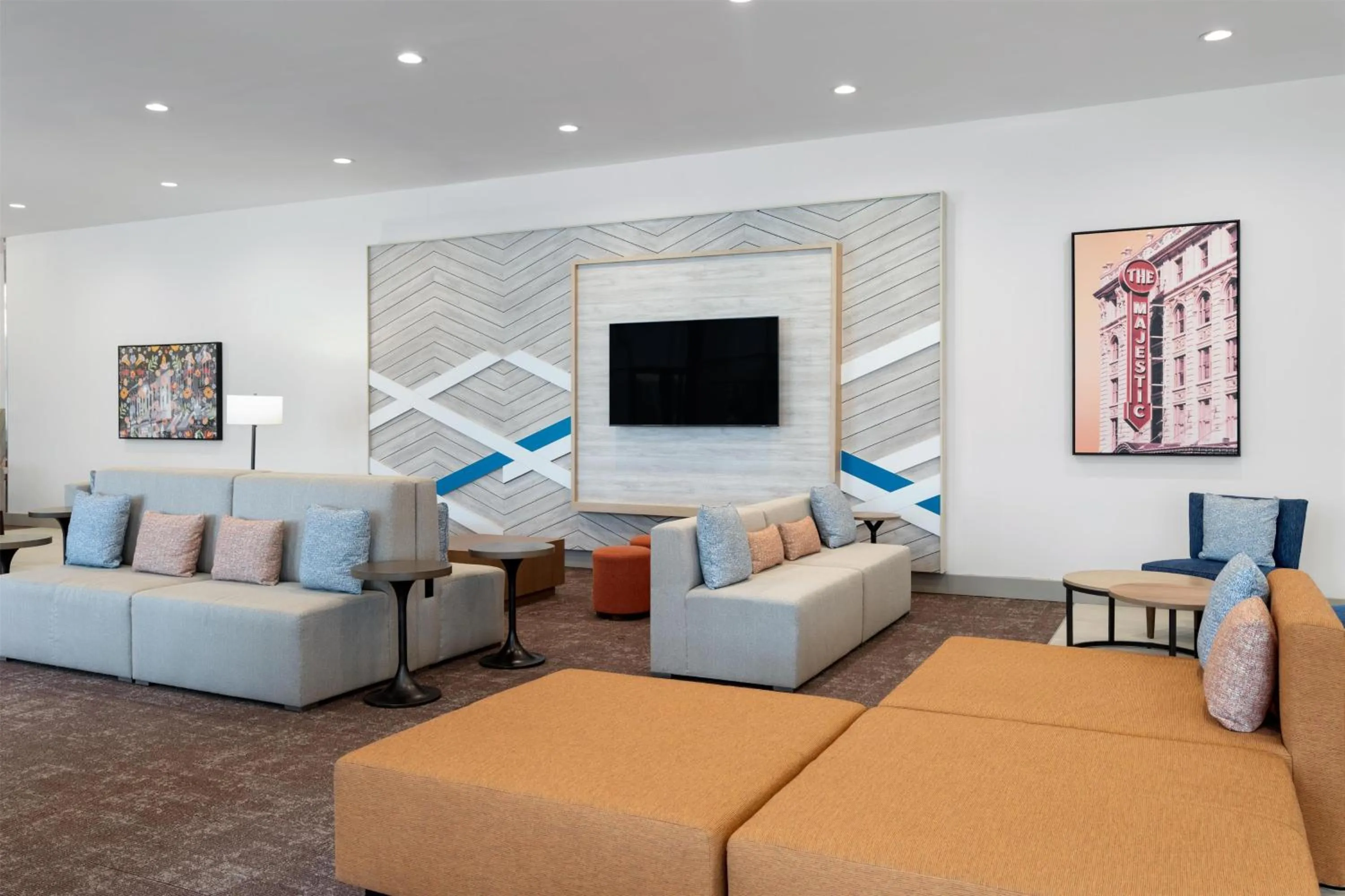 Lobby or reception in Hilton Garden Inn Austin Central