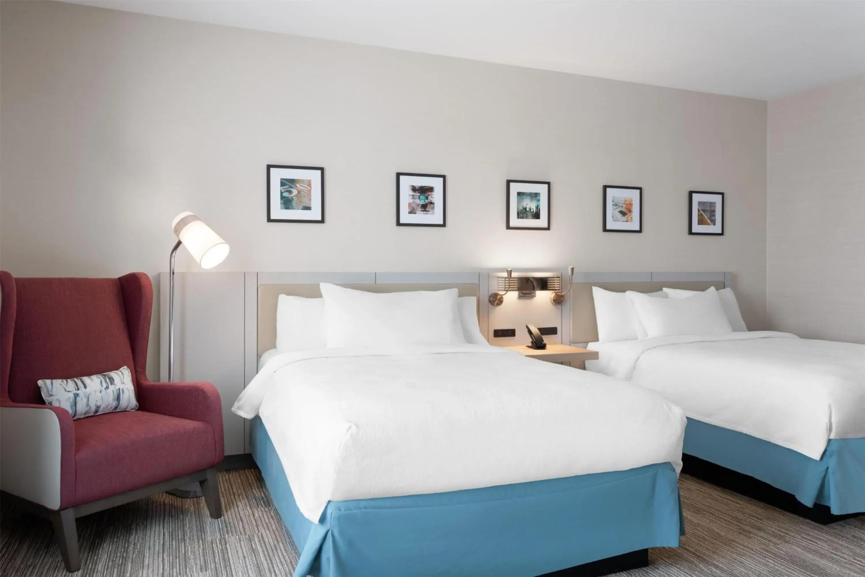 Queen Room with Two Queen Beds and Bath Tub - Disability Access in Hilton Garden Inn Austin Central Queen Room with Two Queen Beds and Bath Tub - Disability Access in Hilton Garden Inn Austin Central