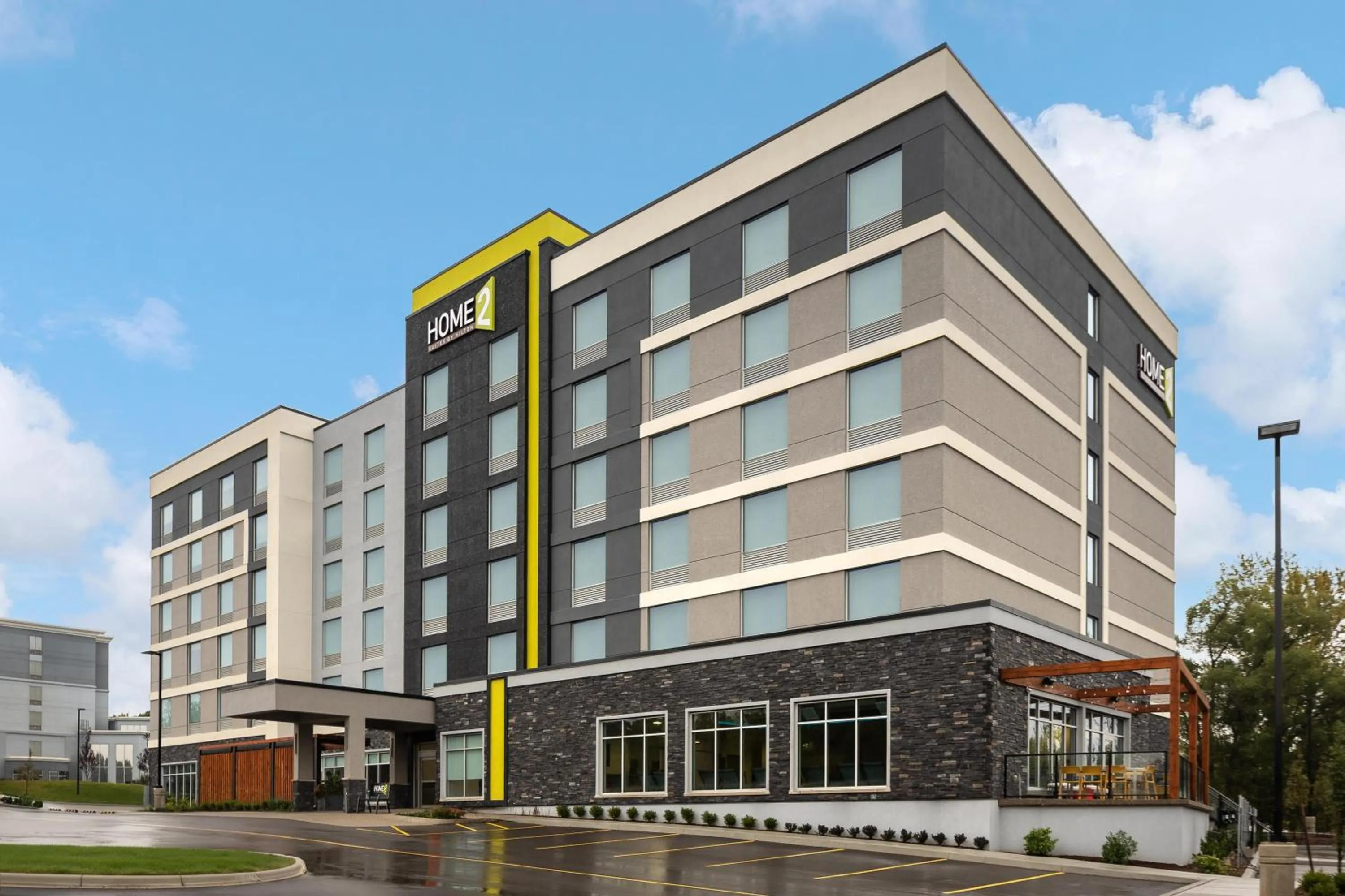 Property building in Home2 Suites By Hilton Woodstock On