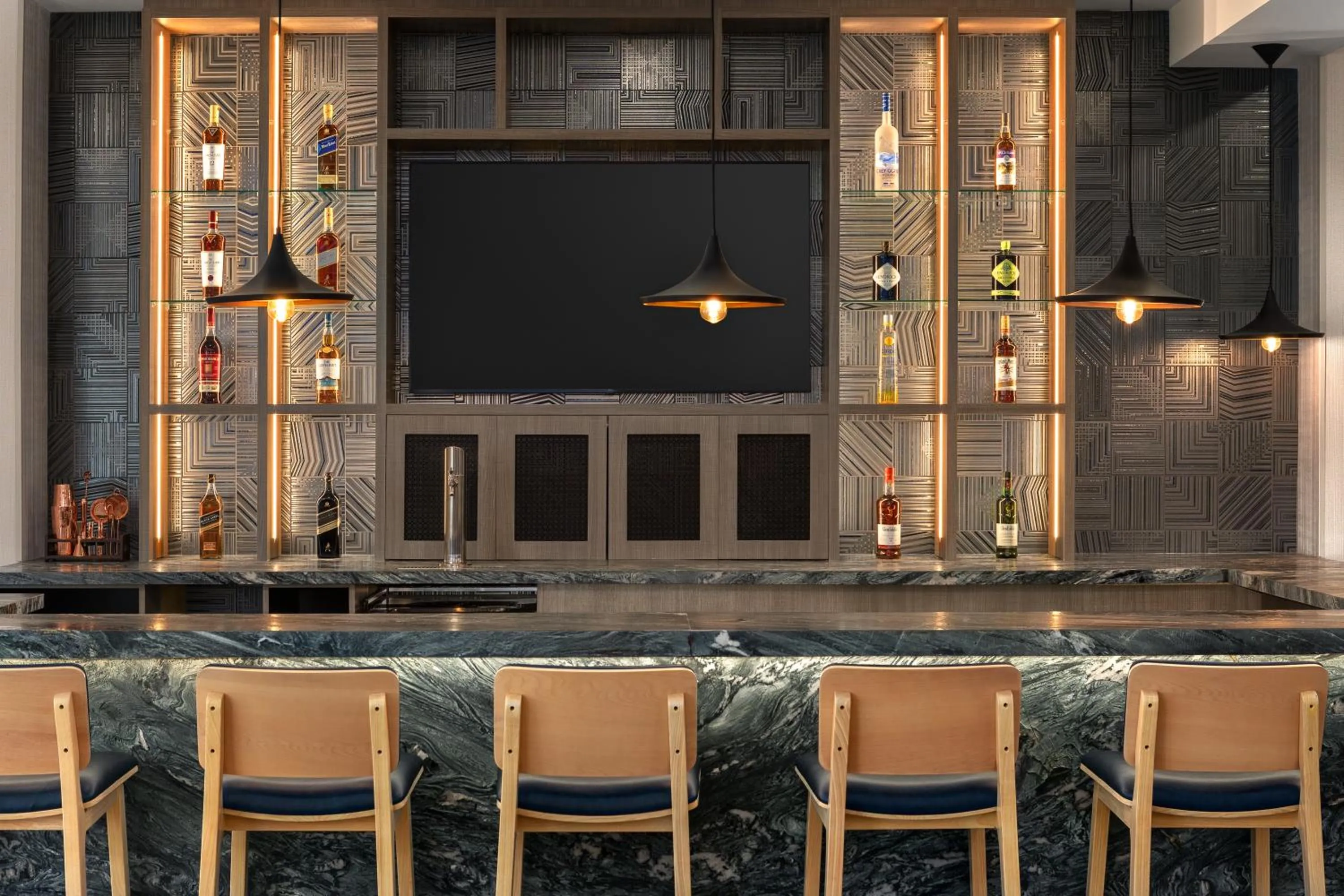 Lounge or bar in Home2 Suites By Hilton Woodstock On