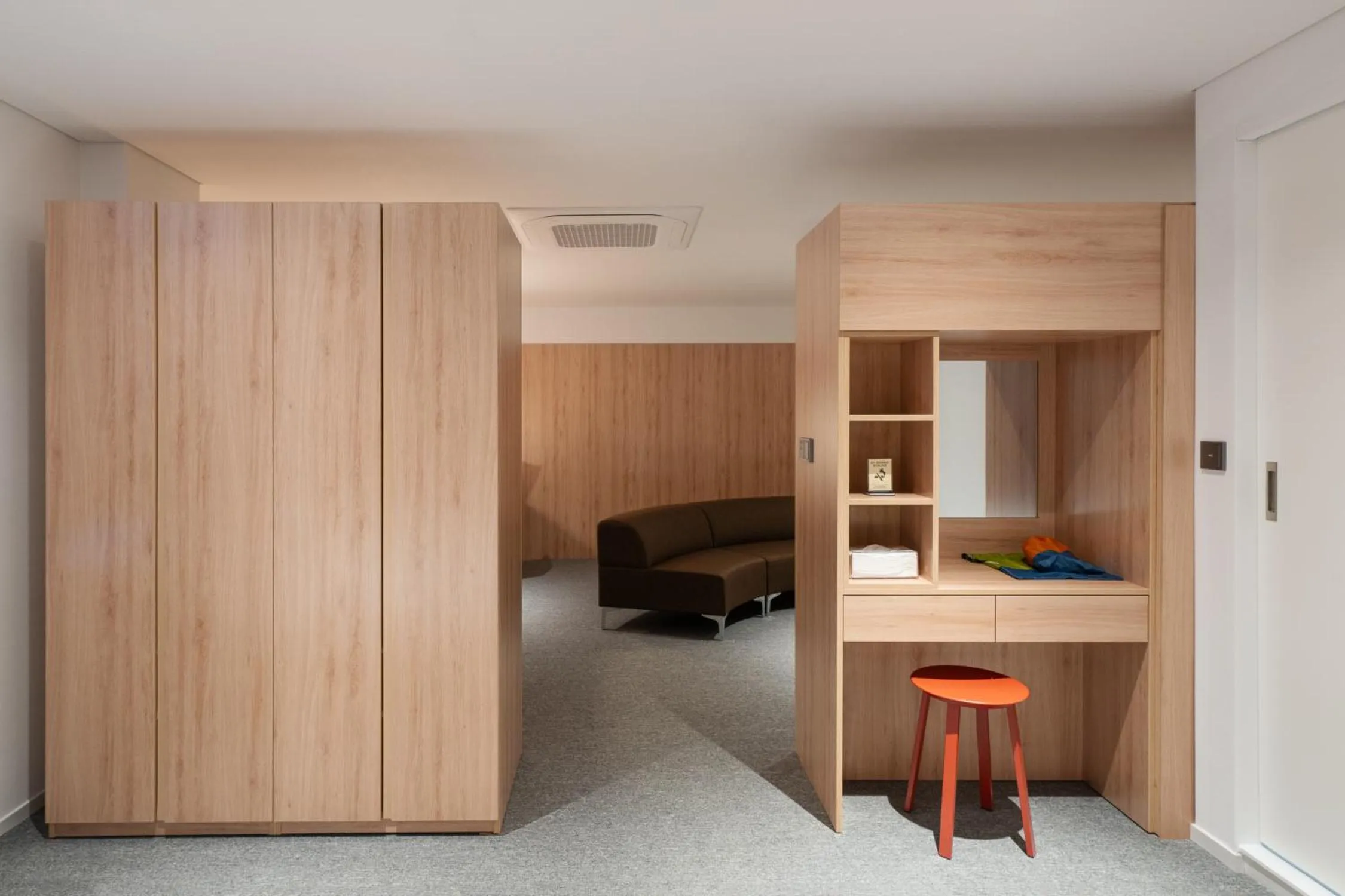 Photo of the whole room, Bed in Mangrove Jeju City