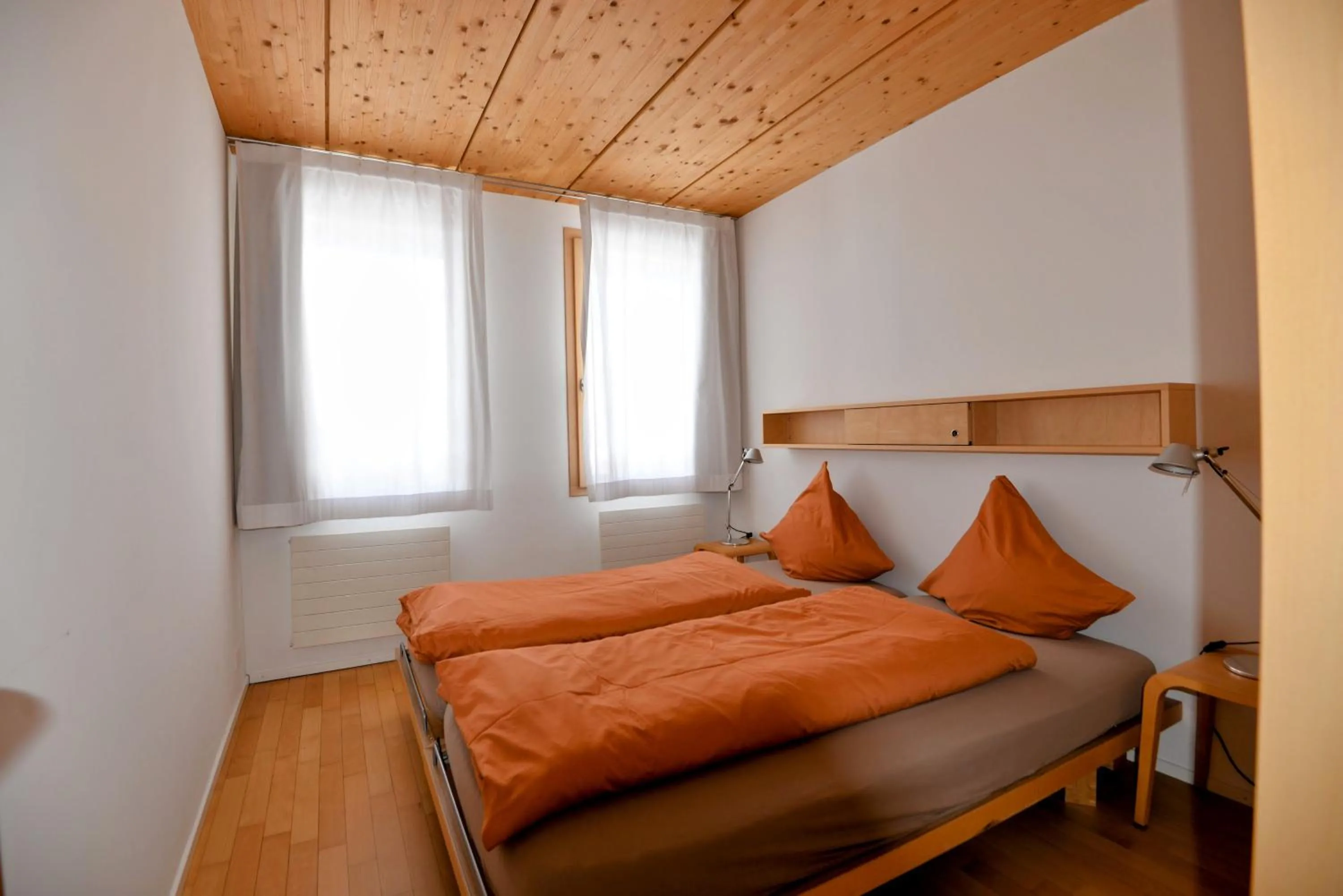 Bedroom, Bed in Chesa Randurel