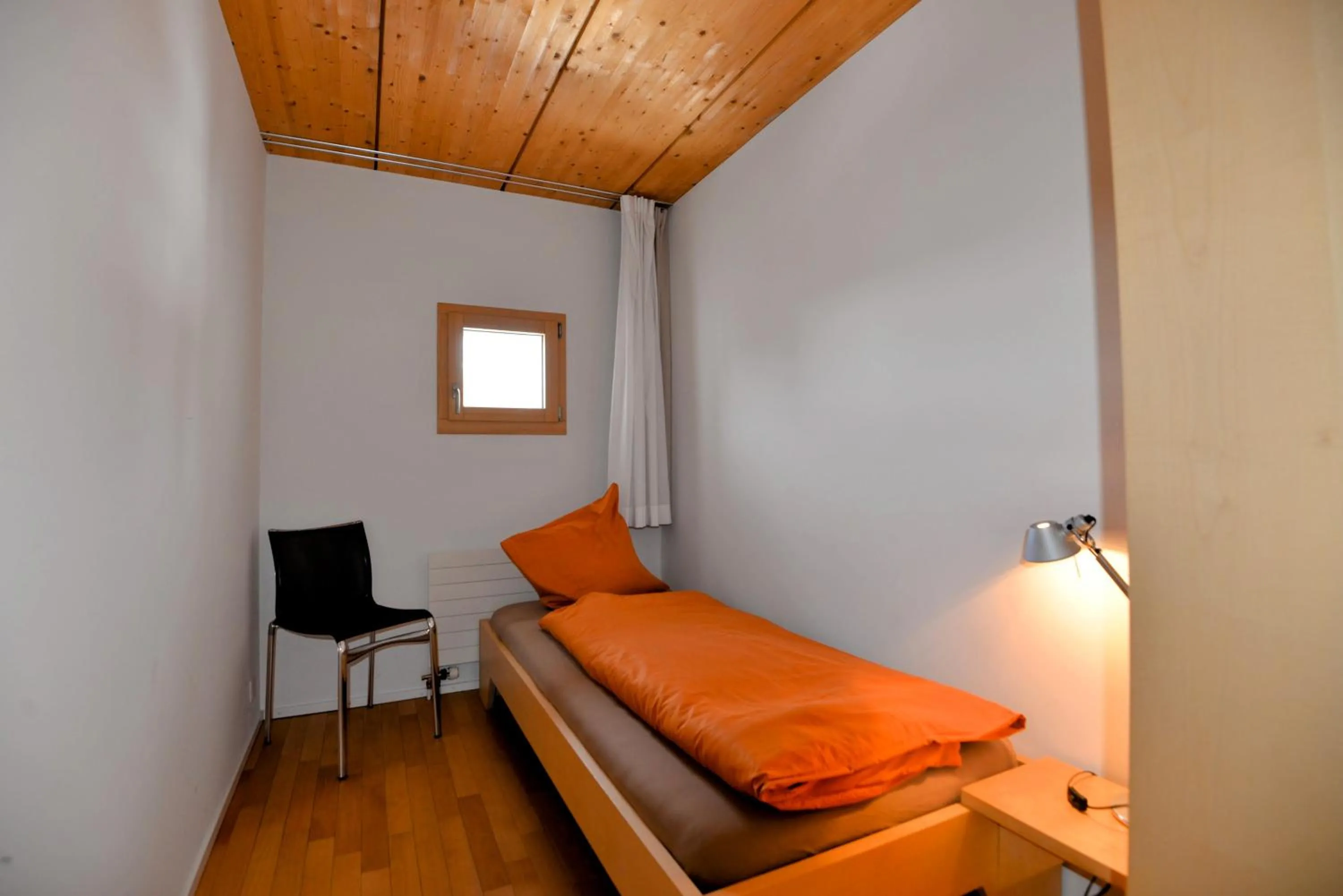 Bedroom, Bed in Chesa Randurel