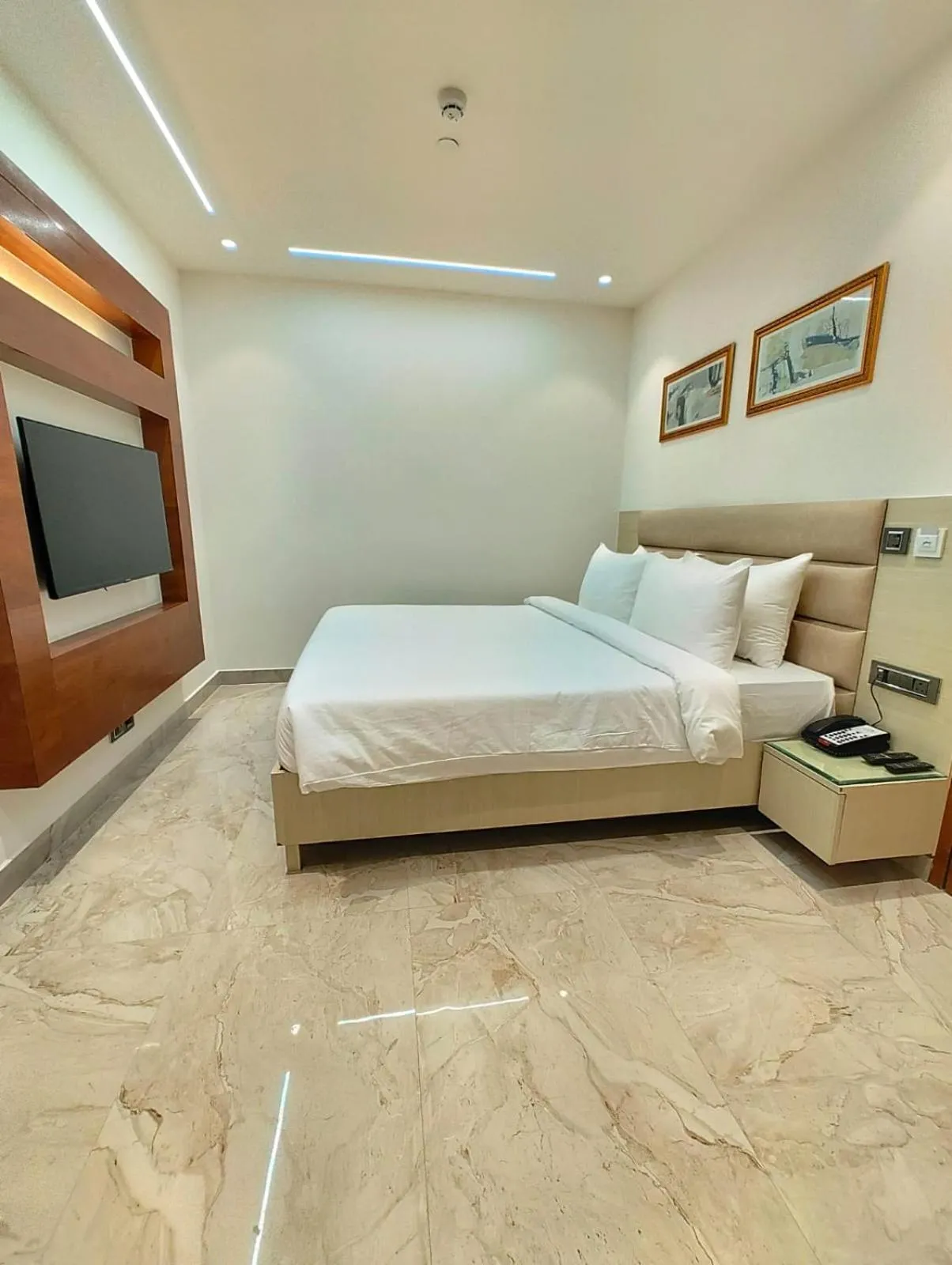 King Room in The Eco Satva Kota - Near Coaching Hub & Oxy Park