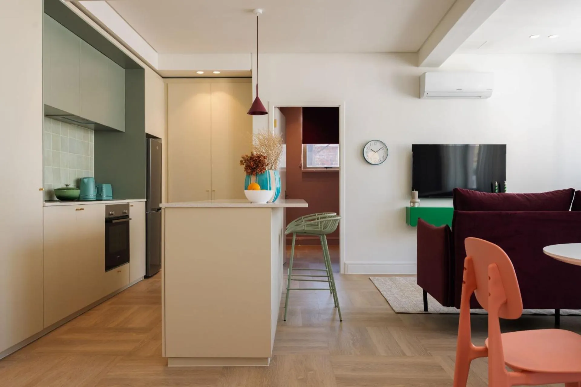 Kitchen or kitchenette in The Trade Boutique Hotel