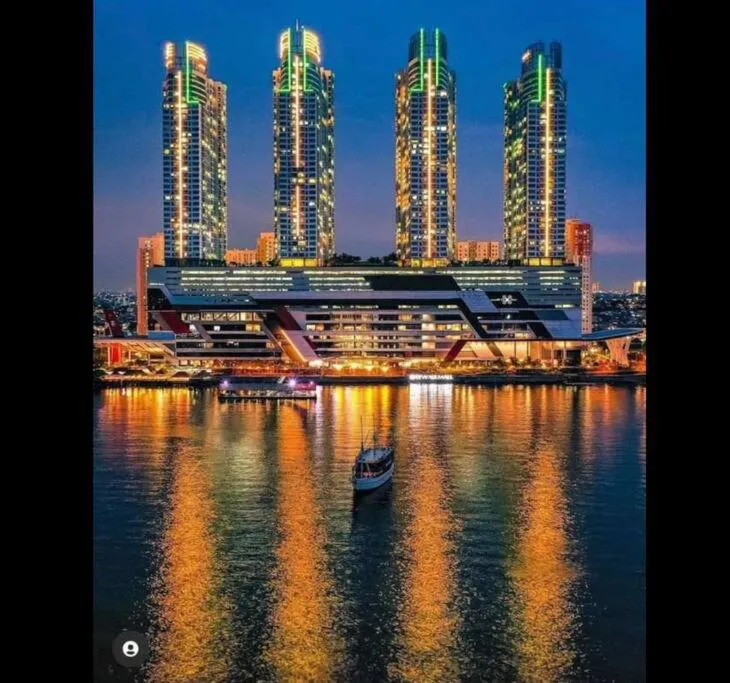 Luxury Lofts 2BR with SeaView at Apt Greenbay Pluit Tower D