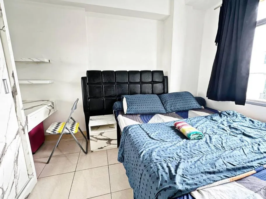 Bed in Luxury Lofts 2BR with SeaView at Apt Greenbay Pluit Tower D