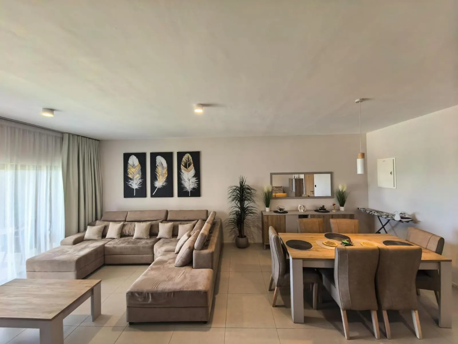 Living room in Minissy Suites