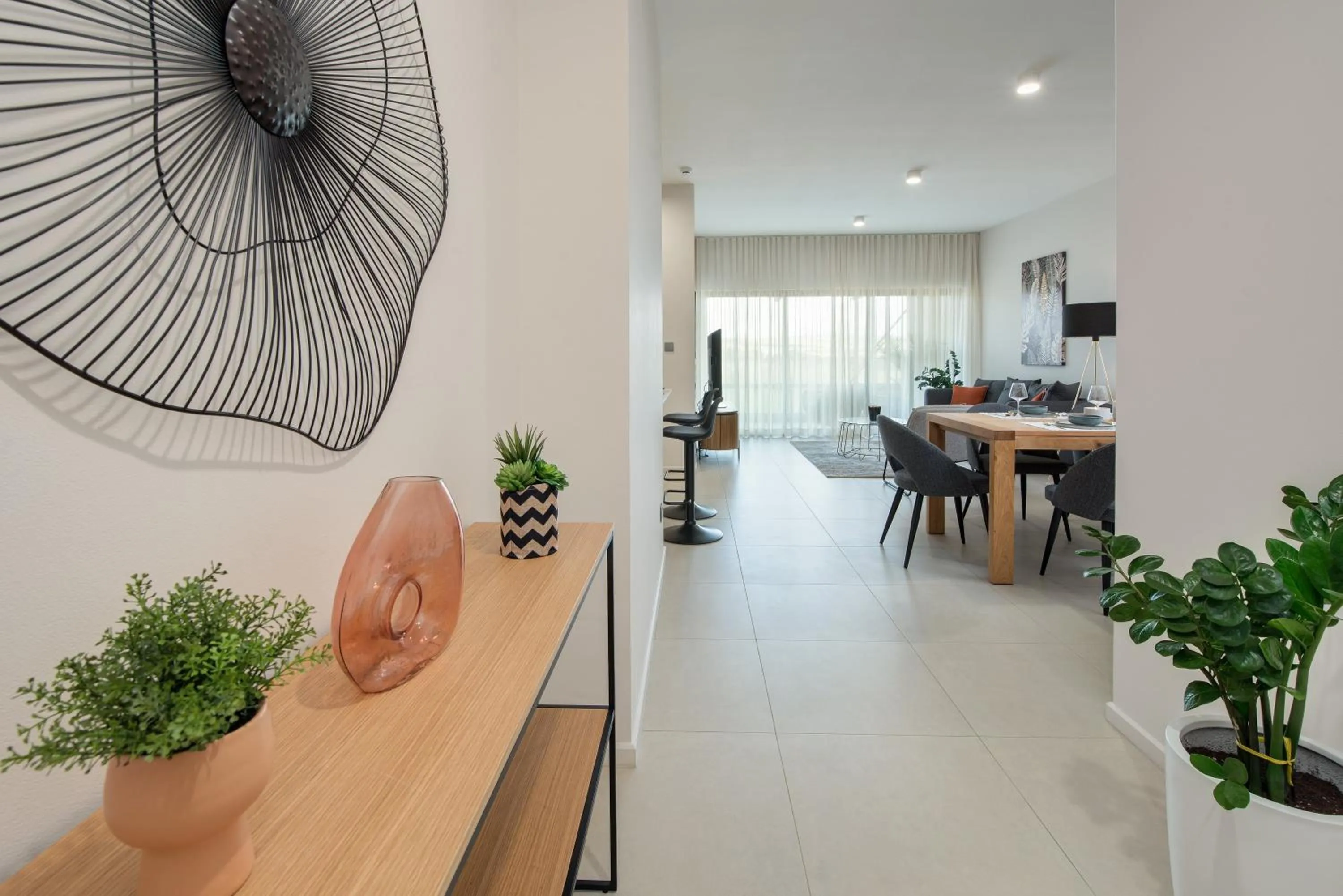 Dining area in Minissy Suites
