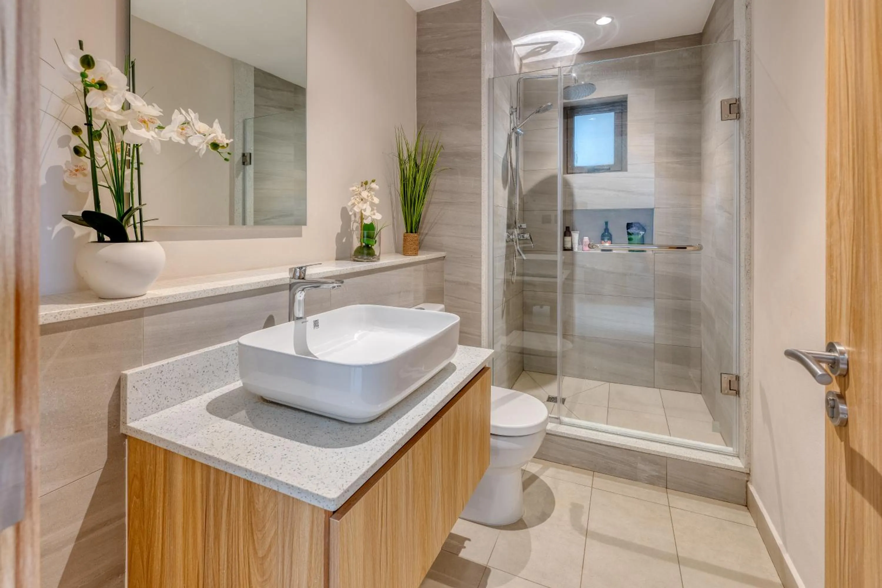Toilet in Minissy Suites