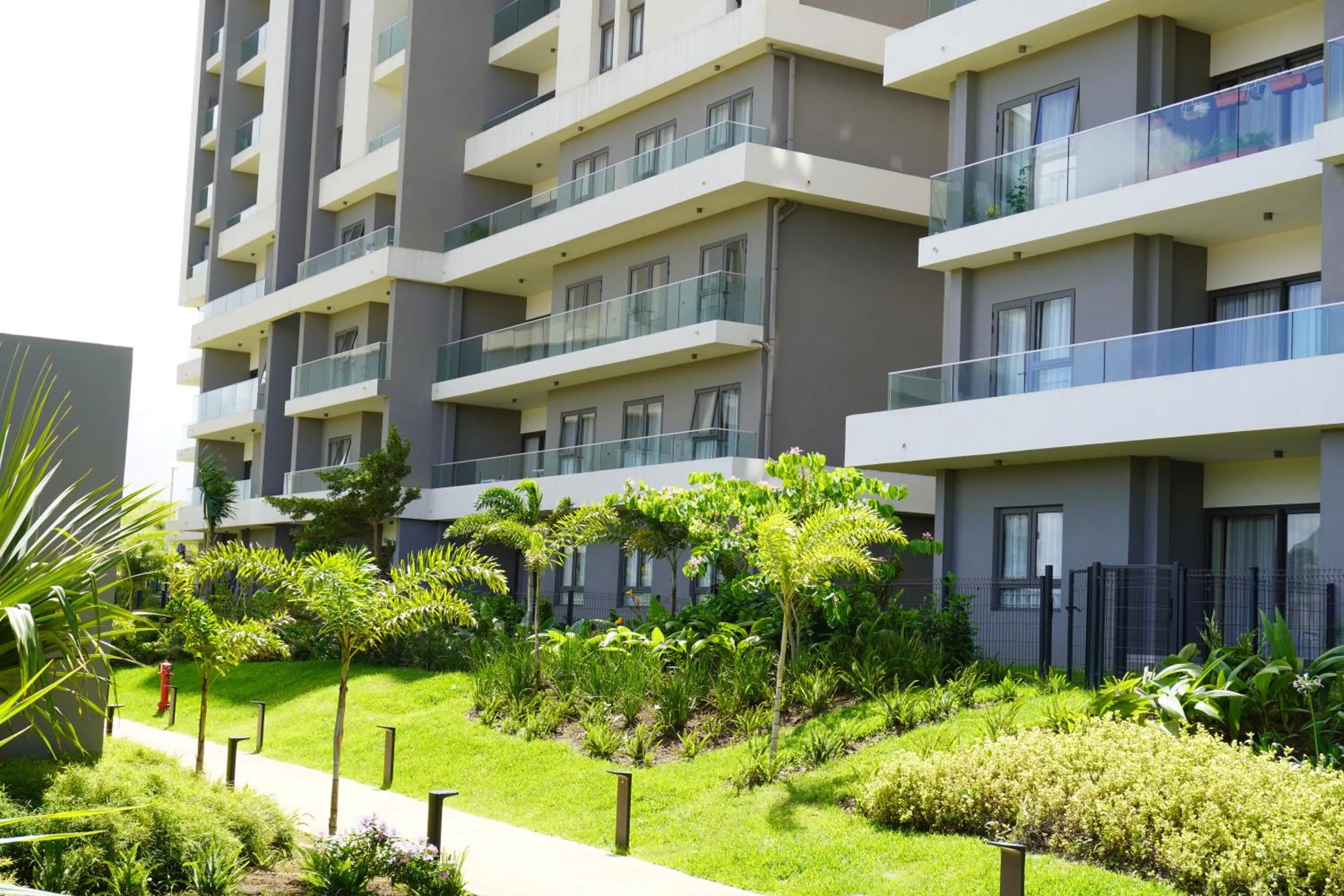 Property building in Minissy Suites