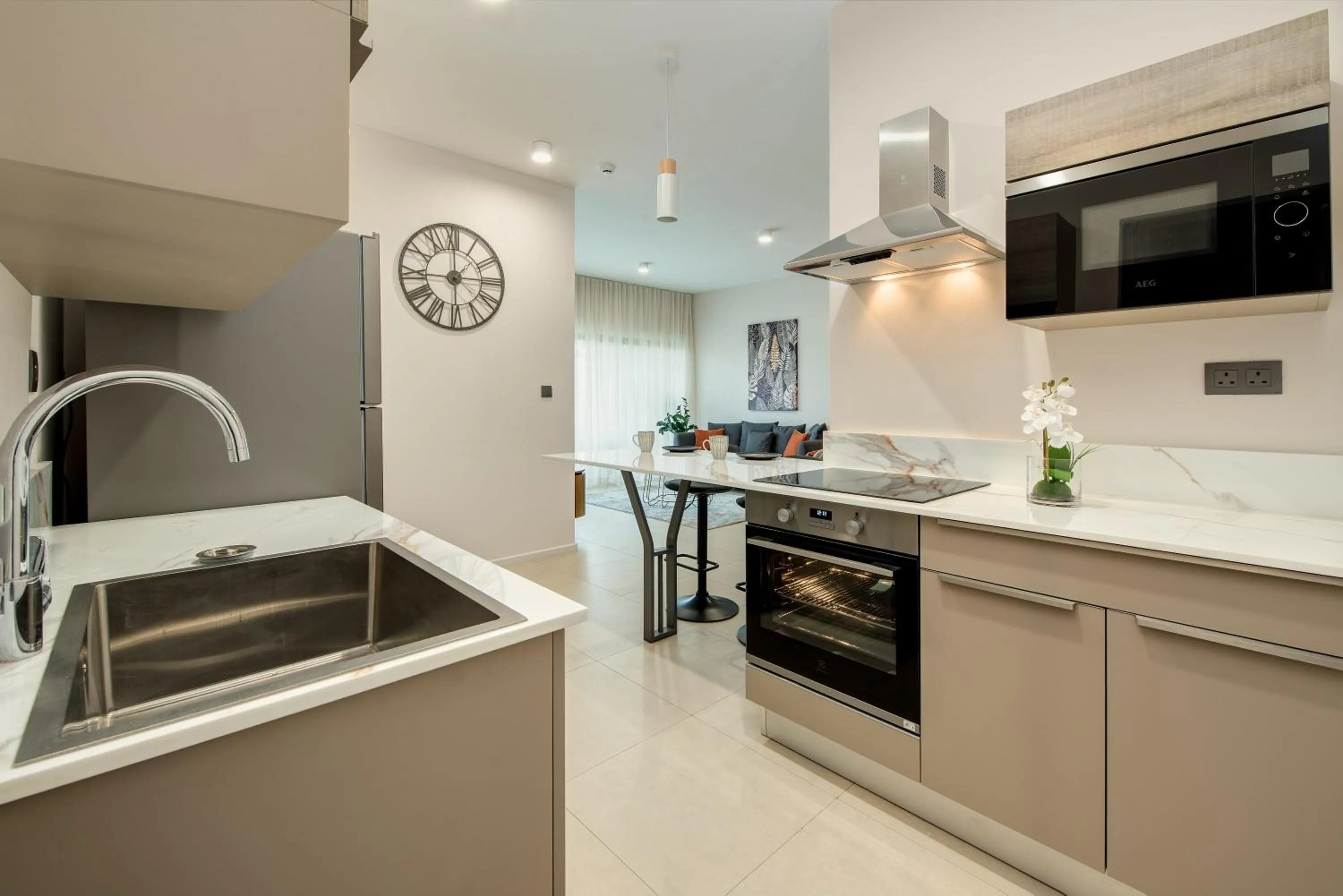 Kitchen or kitchenette in Minissy Suites