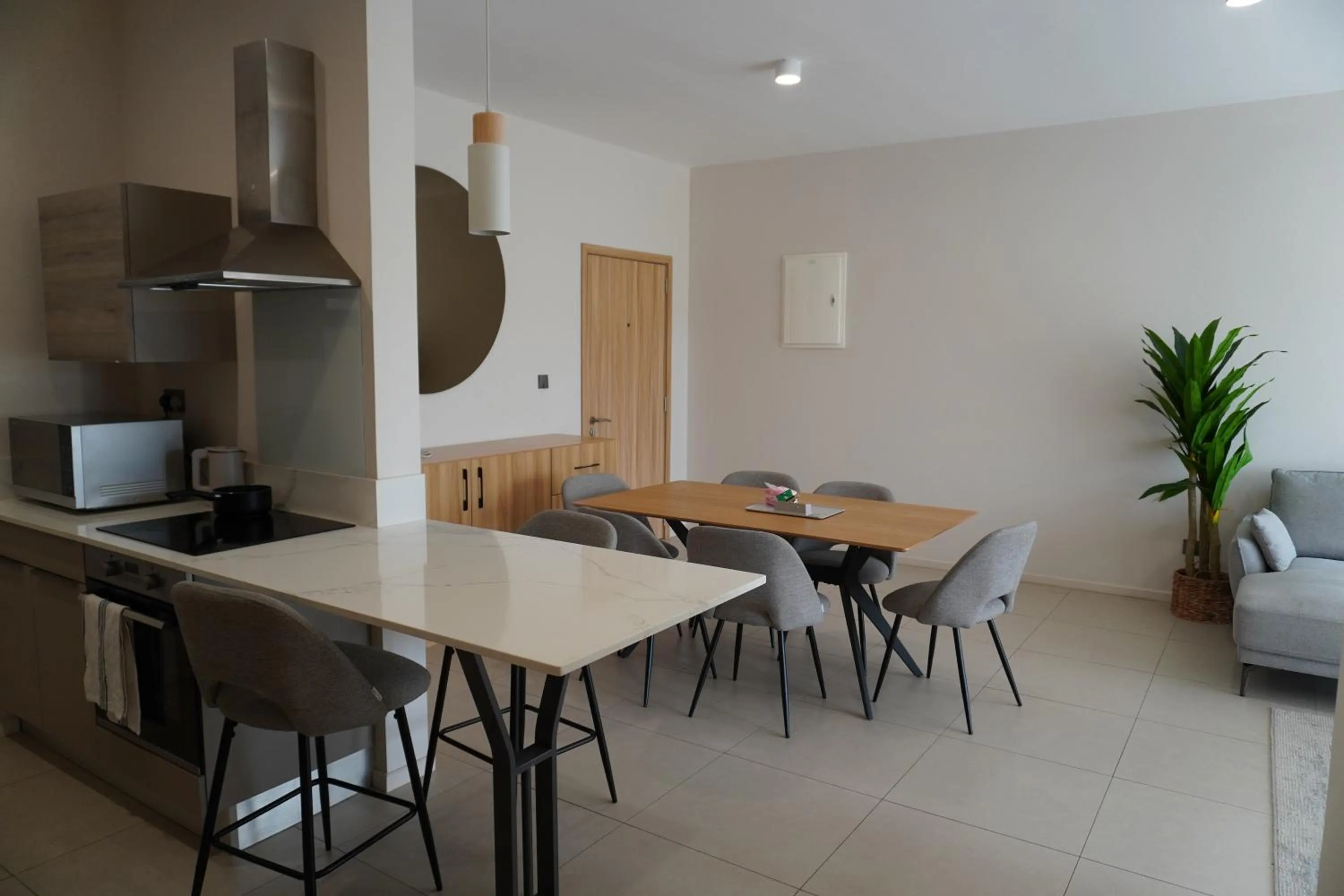 Kitchen or kitchenette in Minissy Suites