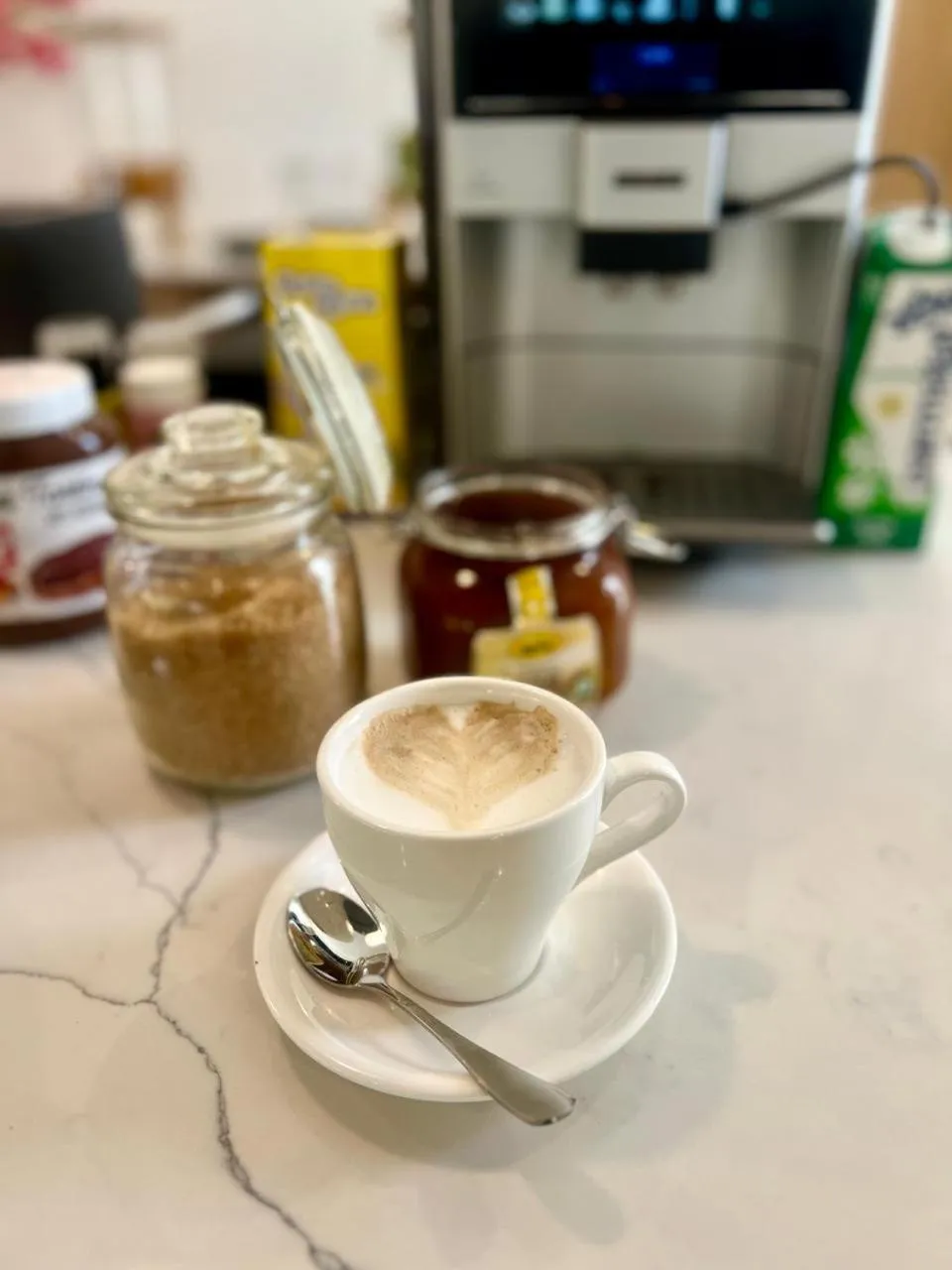 Coffee/tea facilities in Minissy Suites