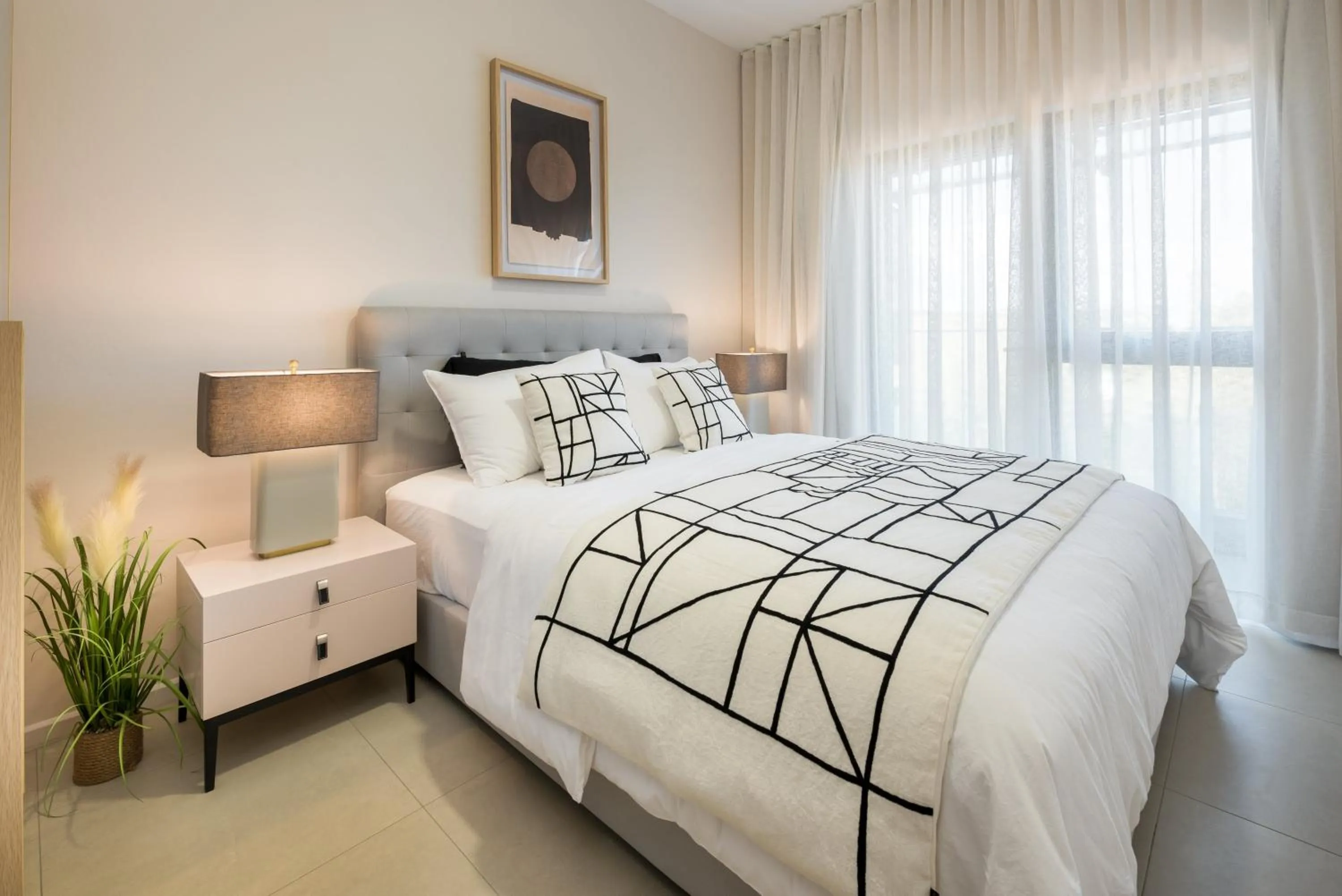 Bedroom, Bed in Minissy Suites