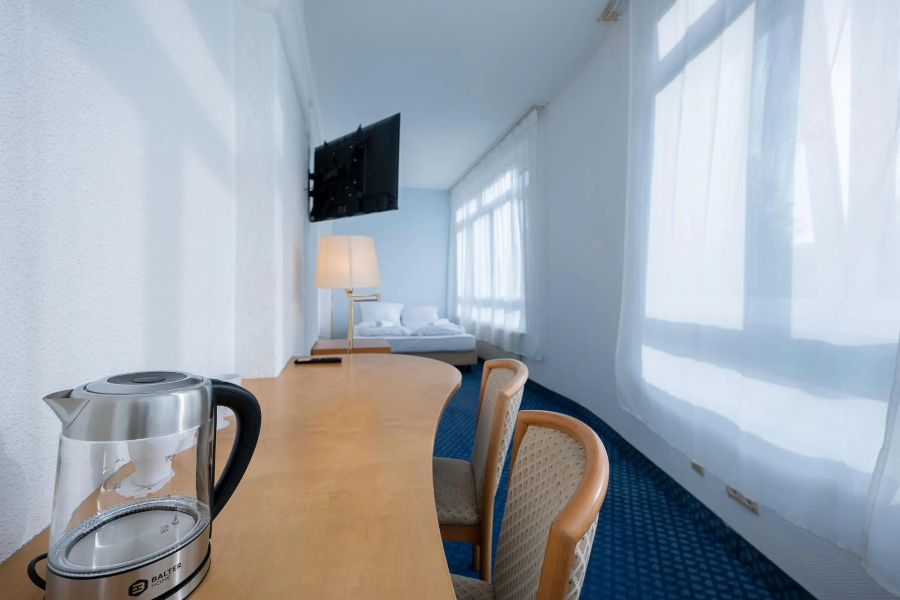 Living room in Hotel Viktoria Düsseldorf-Neuss - Self Check-In