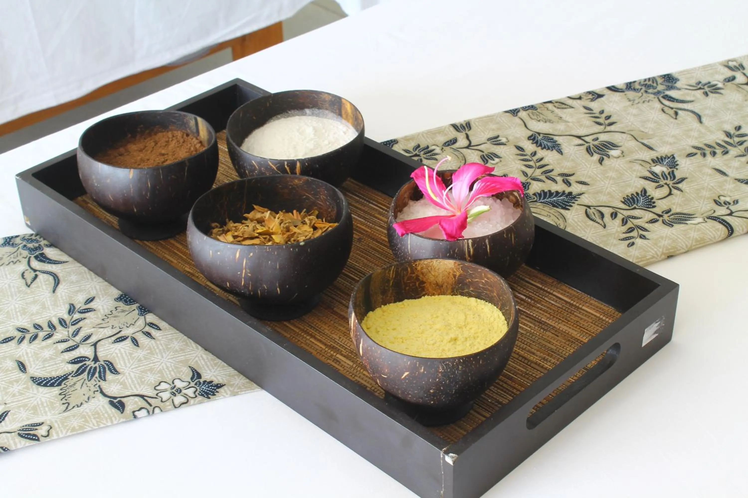 Spa and wellness centre/facilities in Katamaran Hotel & Resort Komodo