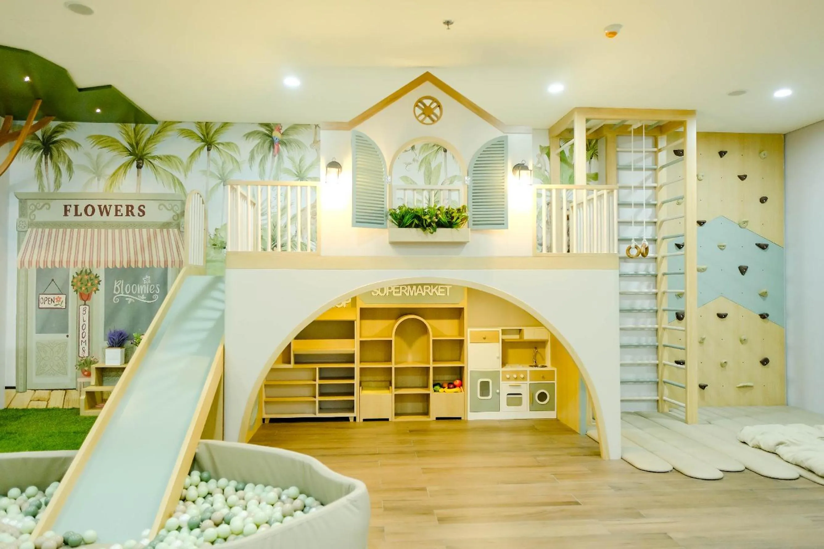 Kids's club in Katamaran Hotel & Resort Komodo