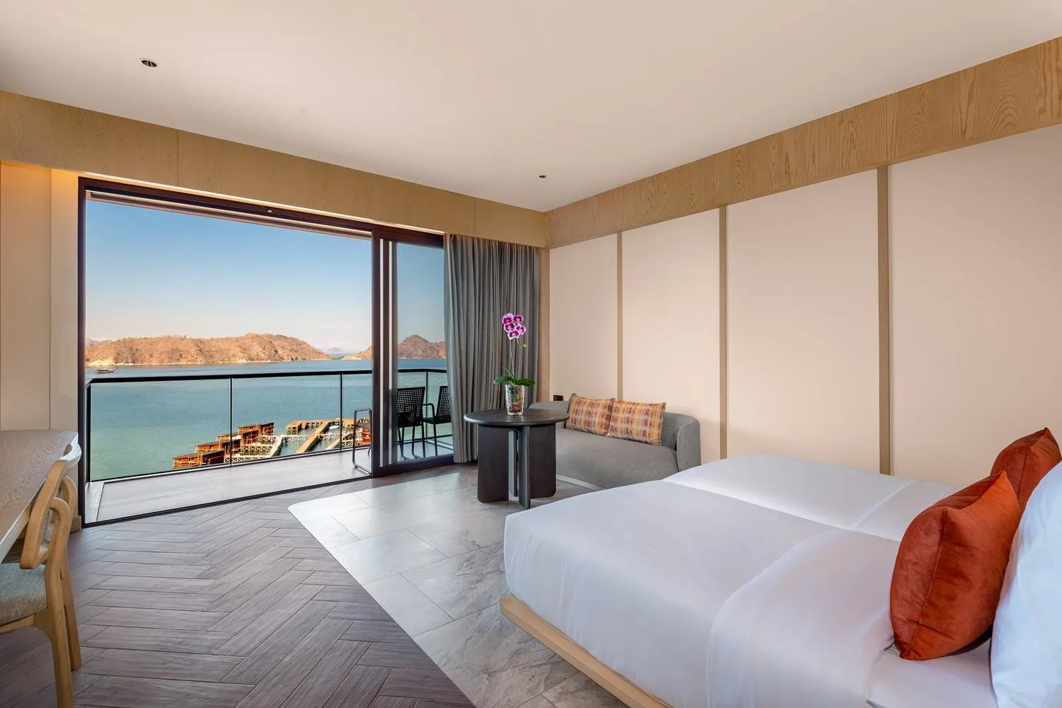 View (from property/room), Bed in Katamaran Hotel & Resort Komodo